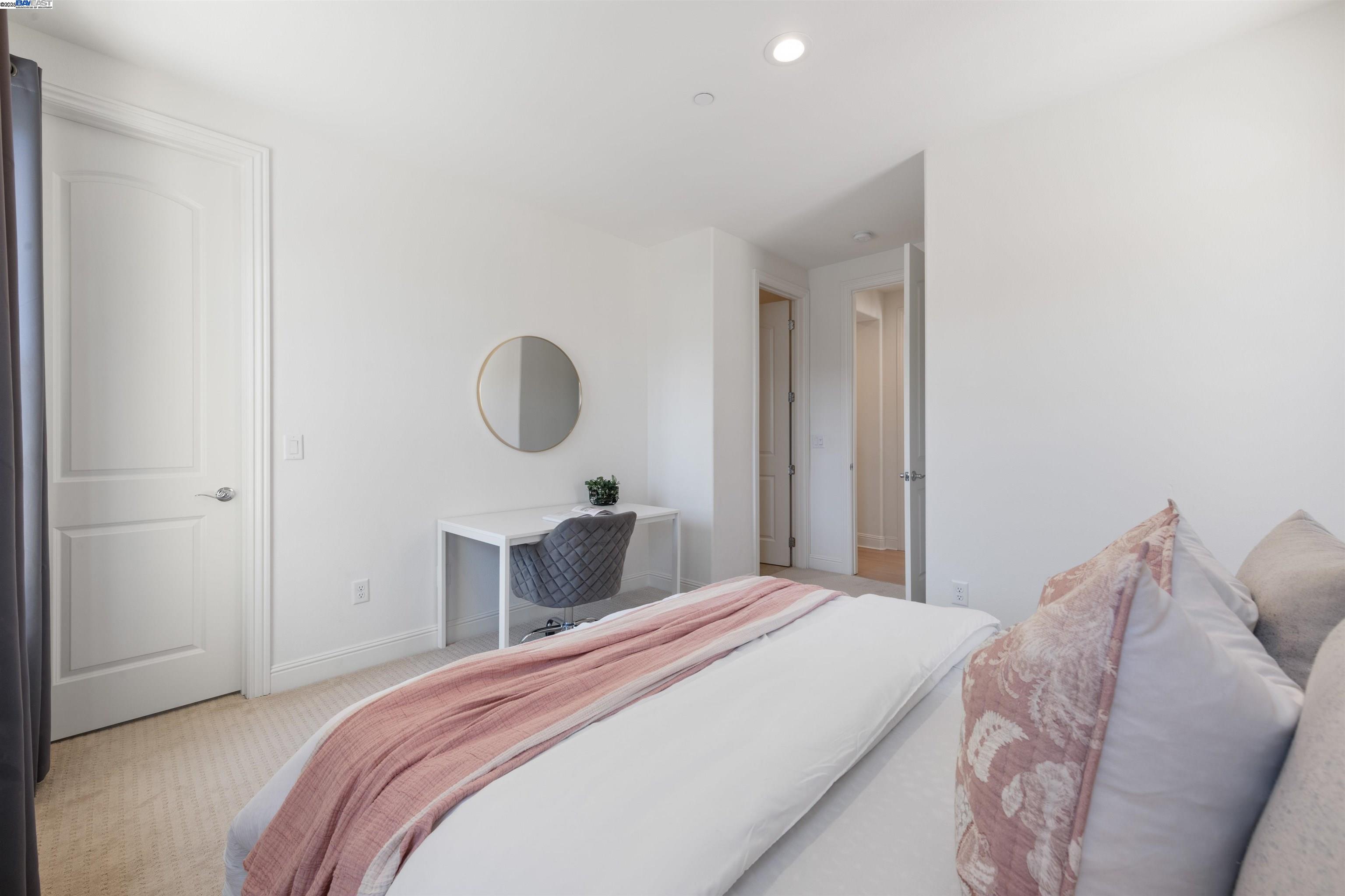 Detail Gallery Image 33 of 52 For 7152 Aubrey Way, Dublin,  CA 94568 - 5 Beds | 5/1 Baths