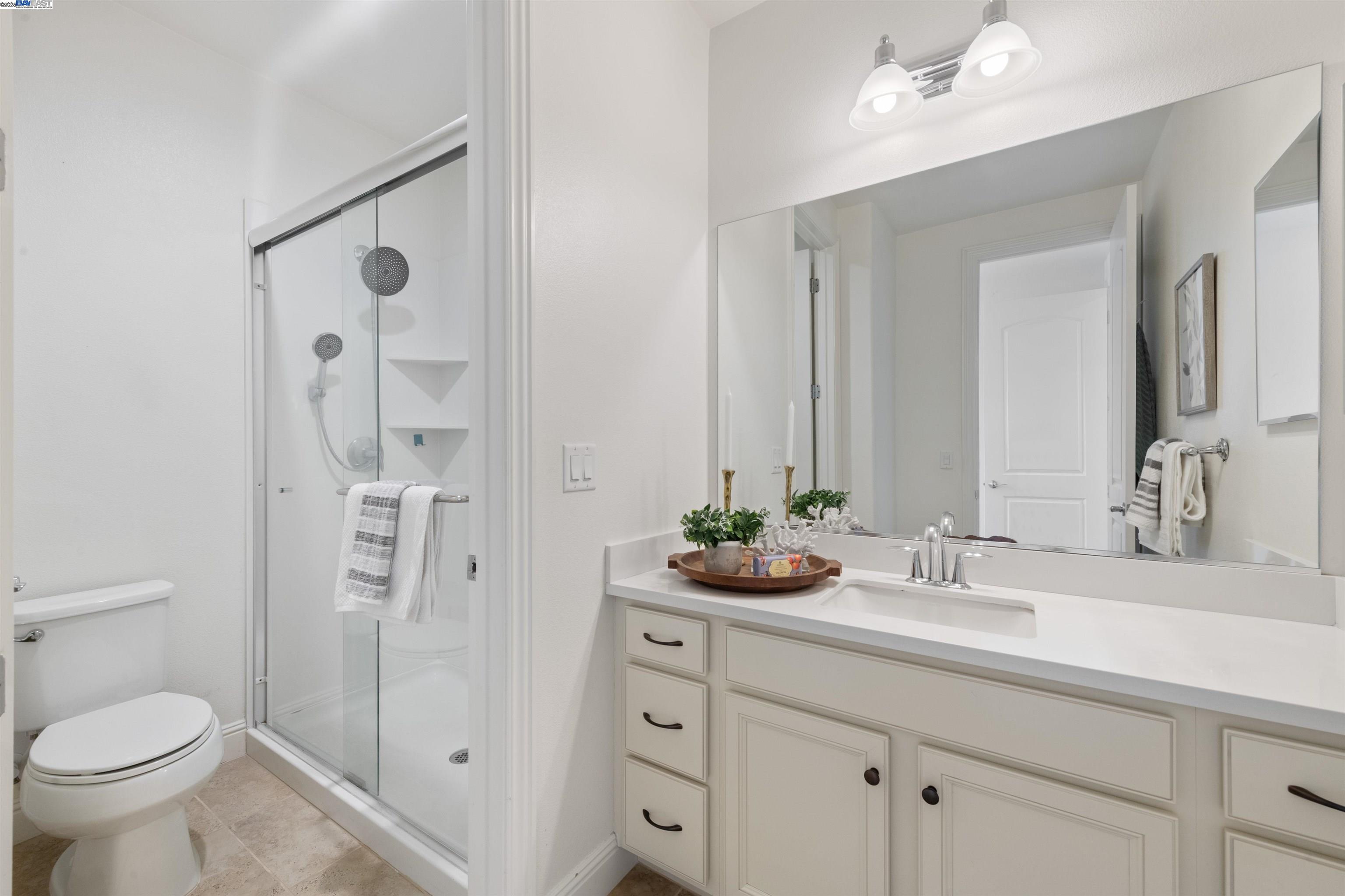 Detail Gallery Image 34 of 52 For 7152 Aubrey Way, Dublin,  CA 94568 - 5 Beds | 5/1 Baths