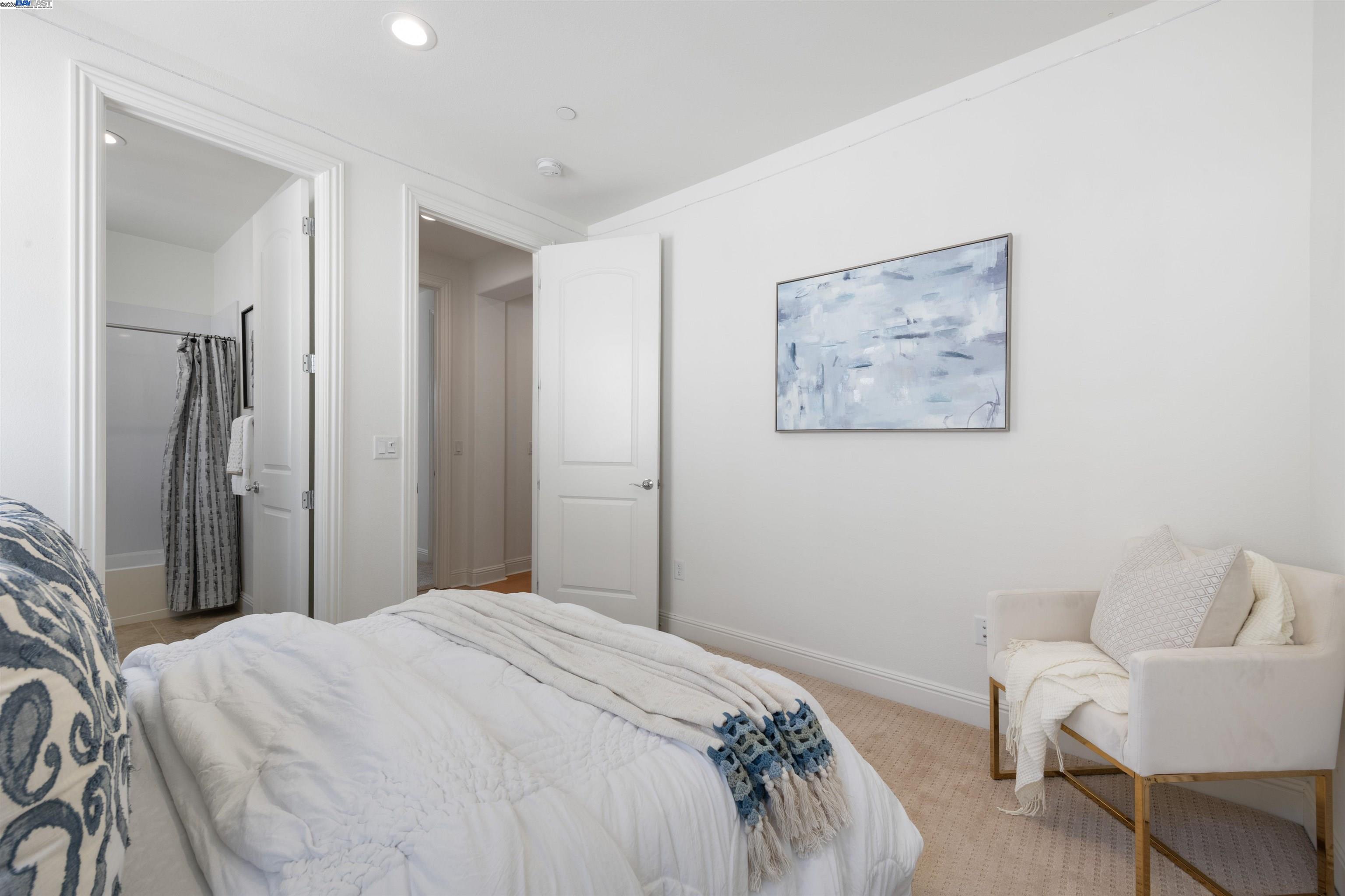 Detail Gallery Image 36 of 52 For 7152 Aubrey Way, Dublin,  CA 94568 - 5 Beds | 5/1 Baths