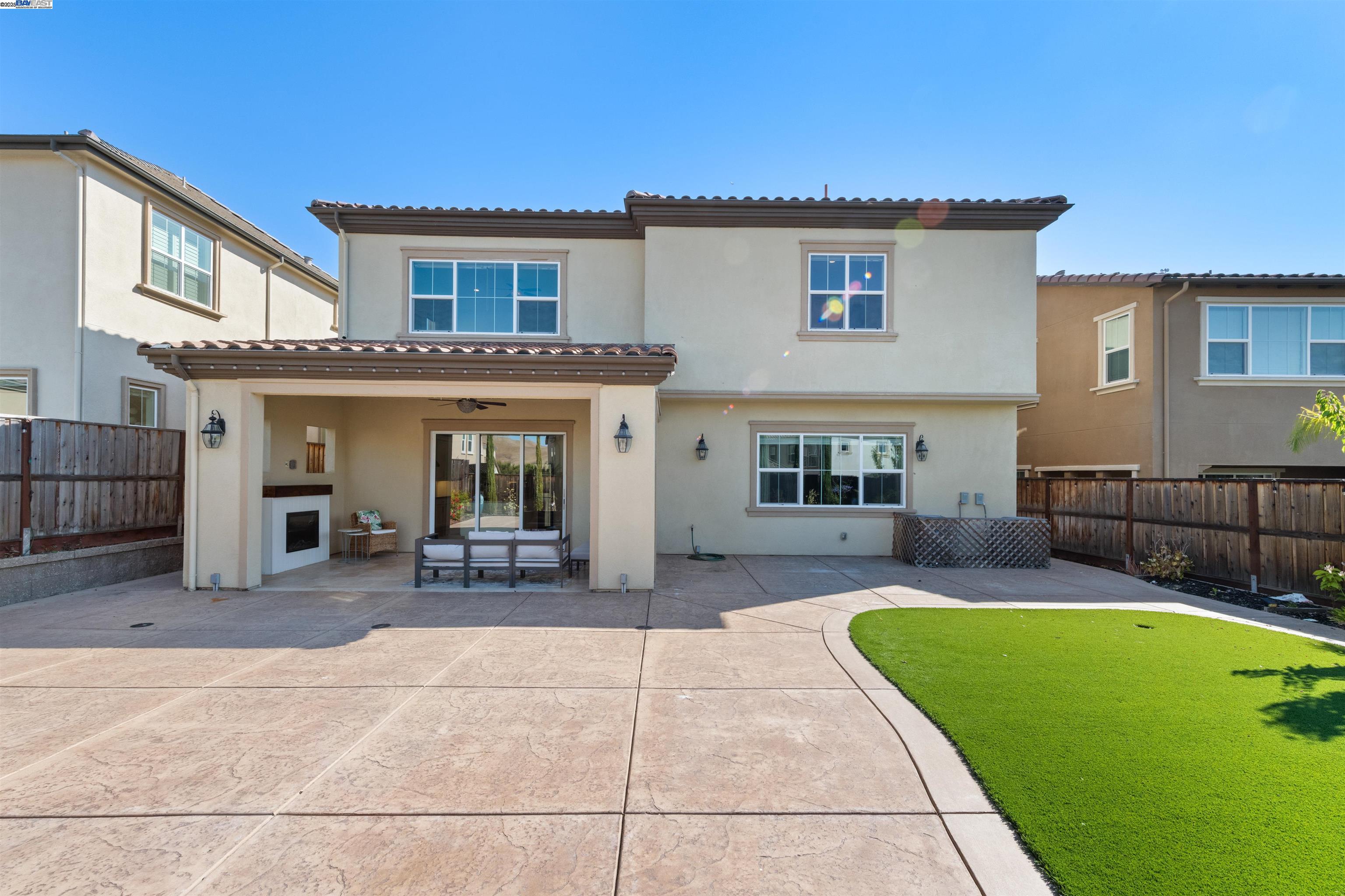 Detail Gallery Image 40 of 52 For 7152 Aubrey Way, Dublin,  CA 94568 - 5 Beds | 5/1 Baths
