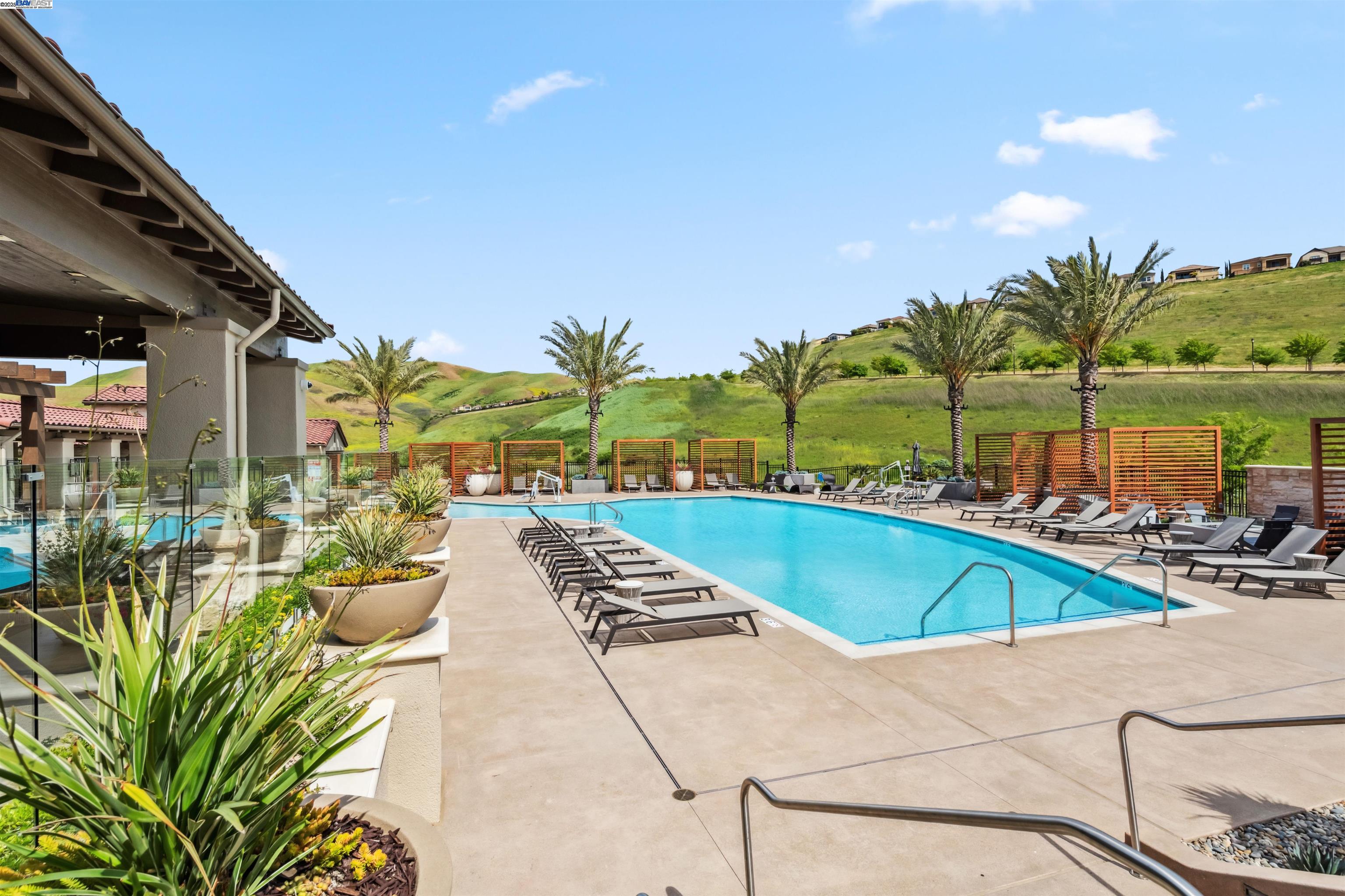 Detail Gallery Image 45 of 52 For 7152 Aubrey Way, Dublin,  CA 94568 - 5 Beds | 5/1 Baths