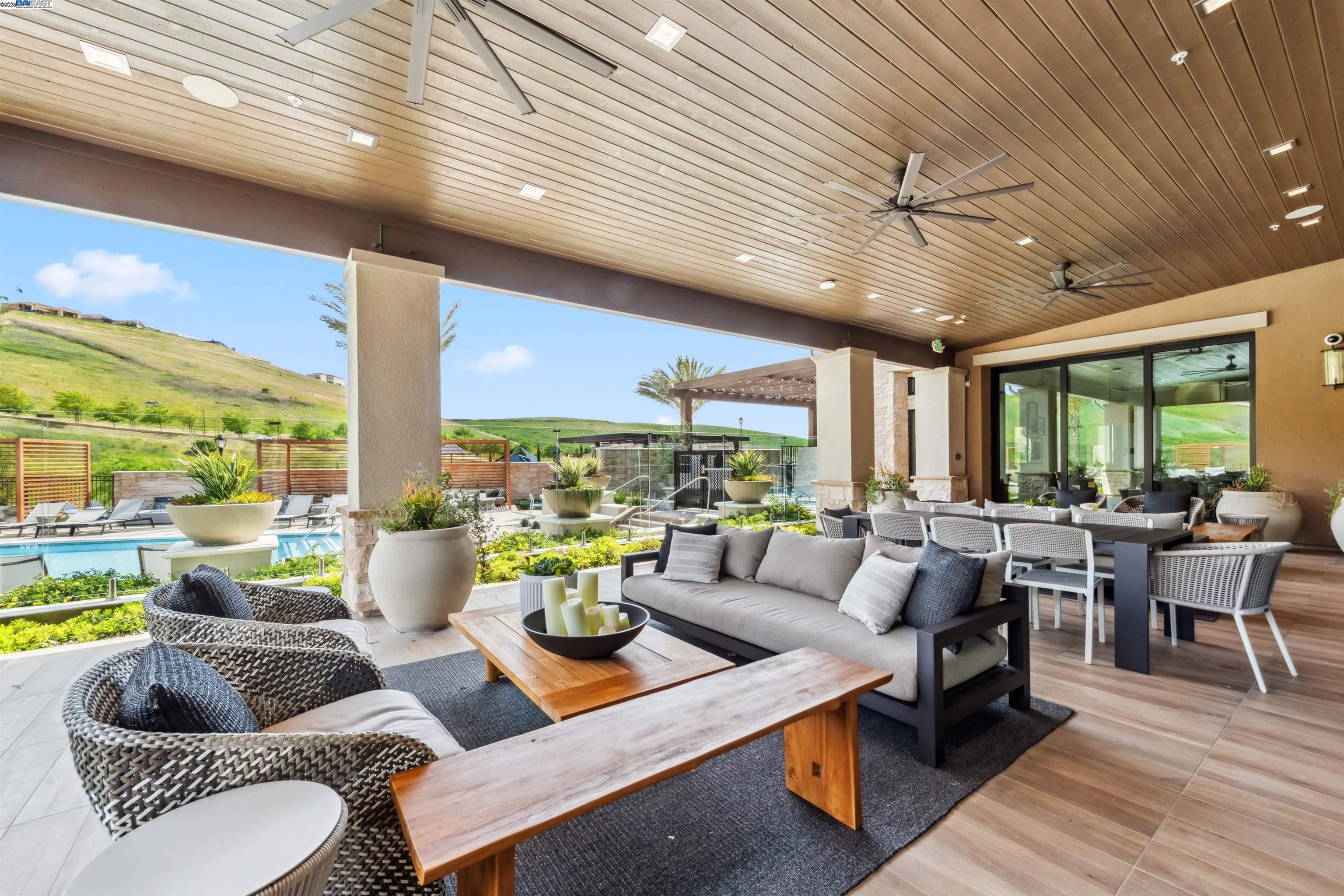 Detail Gallery Image 49 of 52 For 7152 Aubrey Way, Dublin,  CA 94568 - 5 Beds | 5/1 Baths