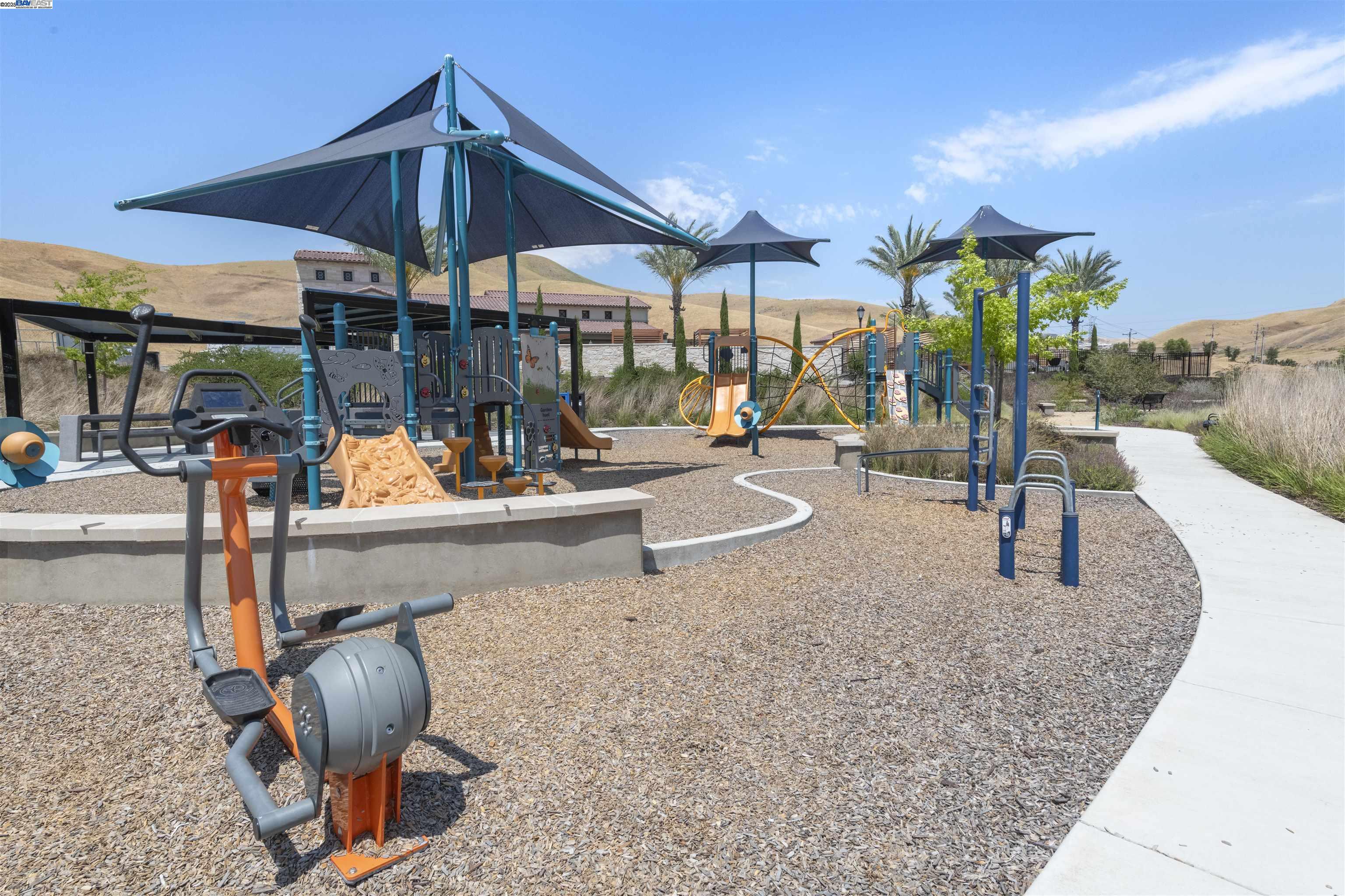 Detail Gallery Image 51 of 52 For 7152 Aubrey Way, Dublin,  CA 94568 - 5 Beds | 5/1 Baths