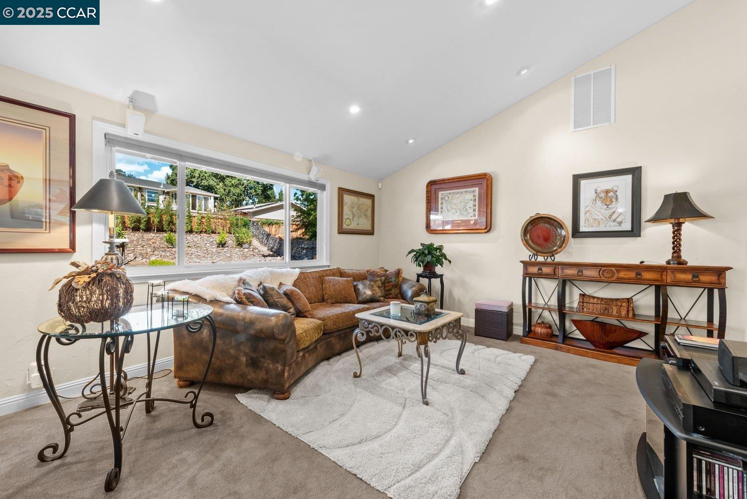 Detail Gallery Image 9 of 60 For 3121 Del Oceano Dr, Lafayette,  CA 94549 - 3 Beds | 2 Baths