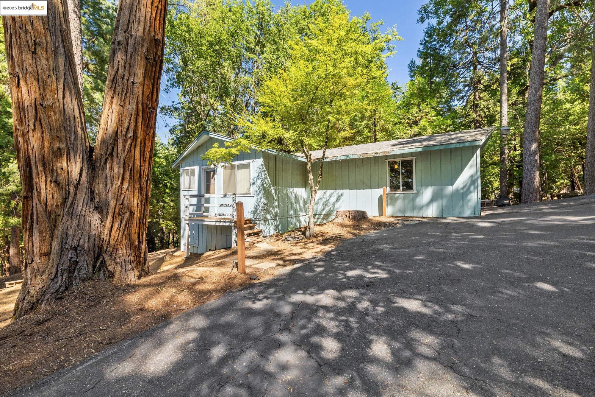 24214 N Oxbow Lane, Sonora, California 95370, 3 Bedrooms Bedrooms, 7 Rooms Rooms,3 BathroomsBathrooms,Residential,For Sale,24214 N Oxbow Lane,41105286