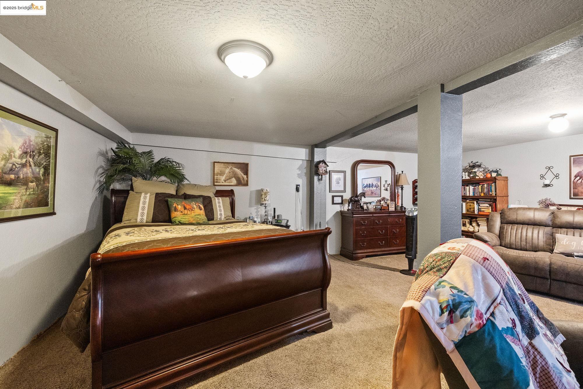 Detail Gallery Image 15 of 35 For 24214 N Oxbow Lane, Sonora,  CA 95370 - 3 Beds | 3 Baths