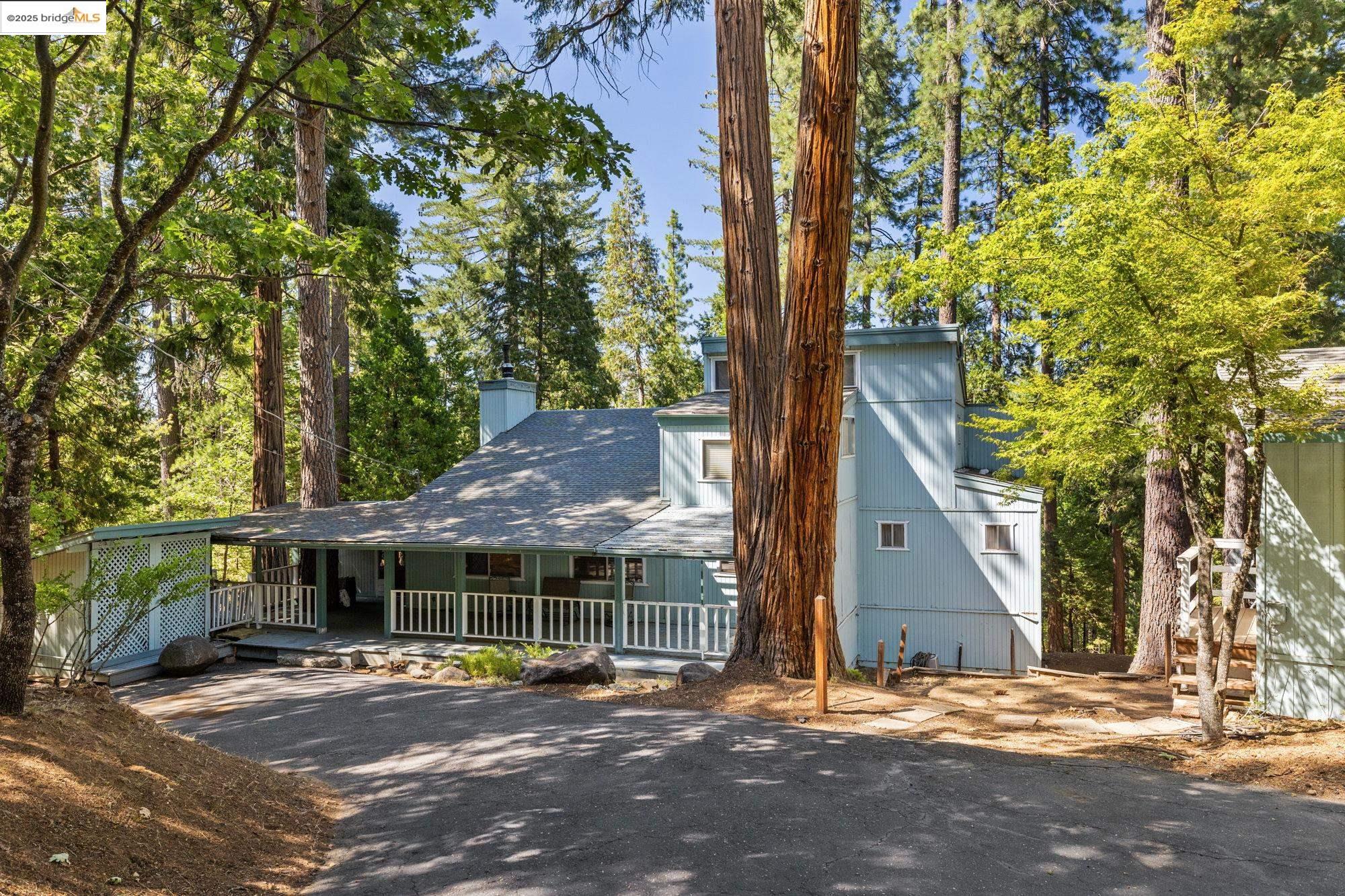 24214 N Oxbow Lane, Sonora, California 95370, 3 Bedrooms Bedrooms, 7 Rooms Rooms,3 BathroomsBathrooms,Residential,For Sale,24214 N Oxbow Lane,41105286