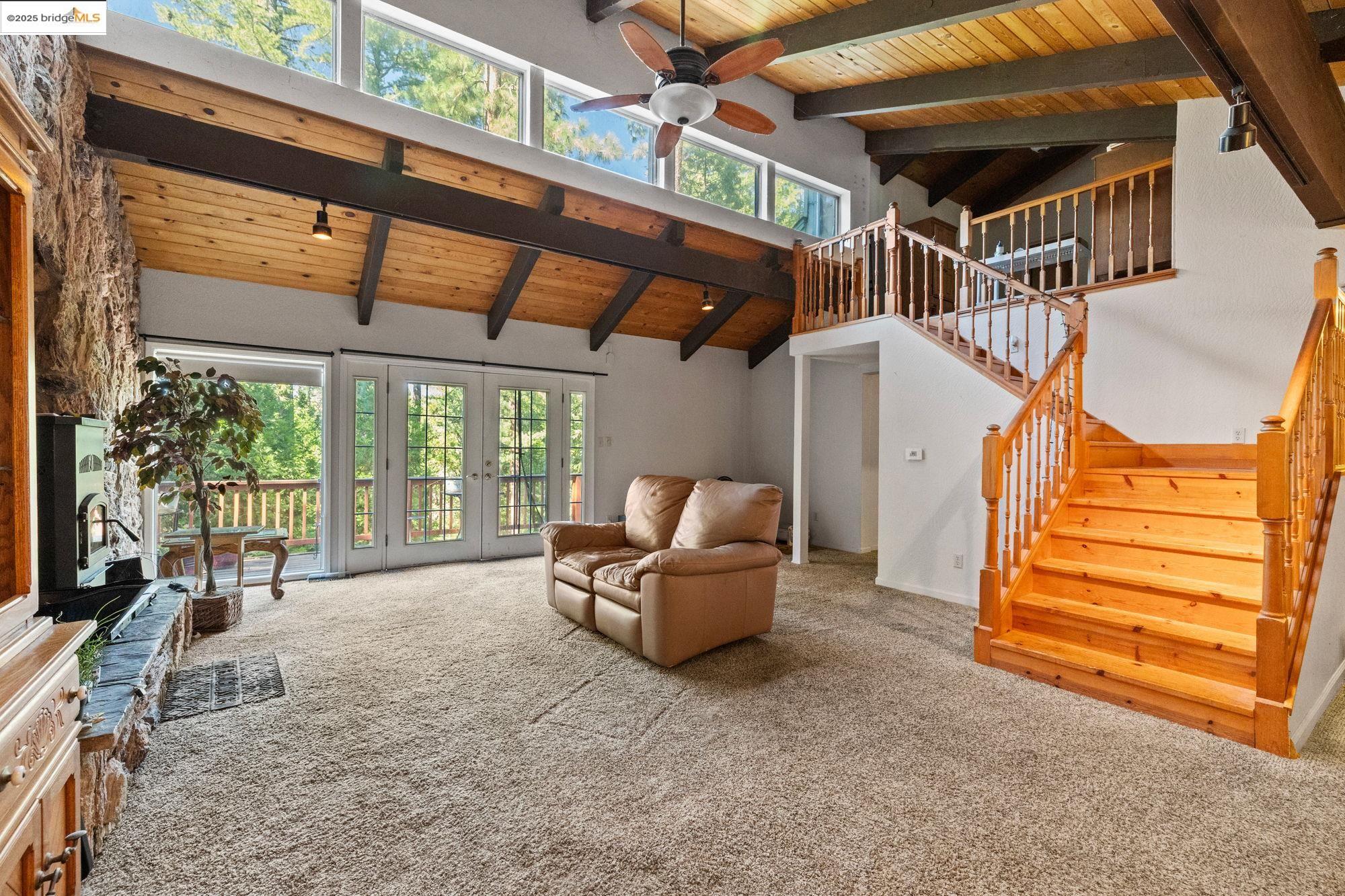 Detail Gallery Image 8 of 35 For 24214 N Oxbow Lane, Sonora,  CA 95370 - 3 Beds | 3 Baths