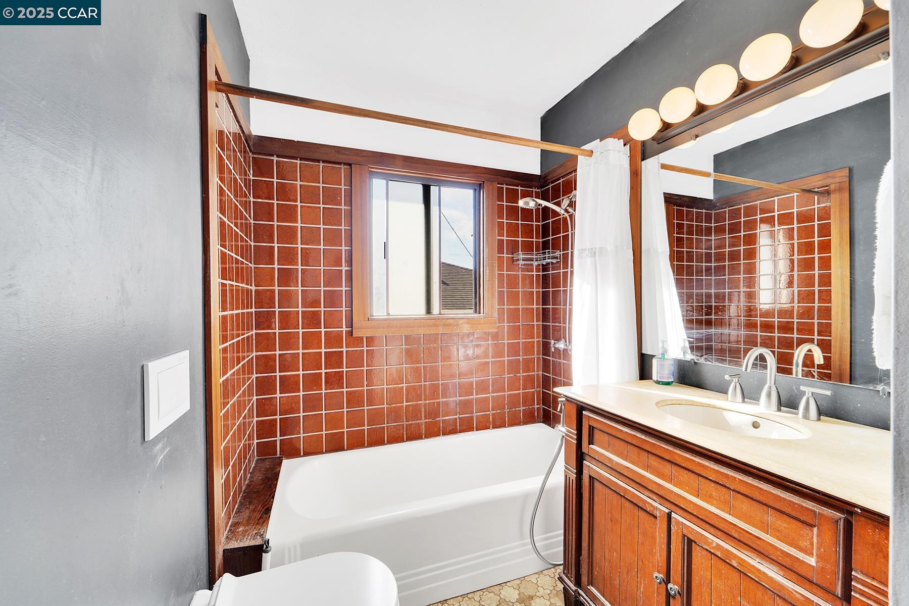 Detail Gallery Image 19 of 27 For 495 Key Blvd, Richmond,  CA 94805 - – Beds | – Baths