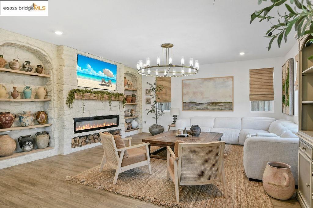 Detail Gallery Image 12 of 42 For 5153 Maniago Way, Antioch,  CA 94531 - 4 Beds | 3/1 Baths