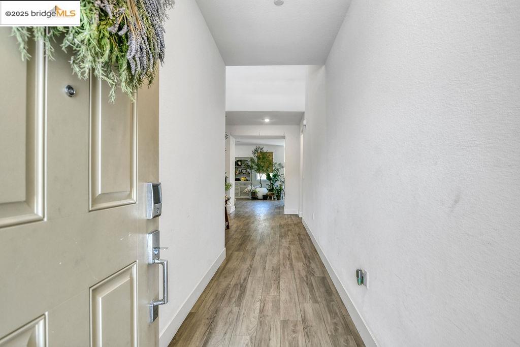Detail Gallery Image 3 of 42 For 5153 Maniago Way, Antioch,  CA 94531 - 4 Beds | 3/1 Baths