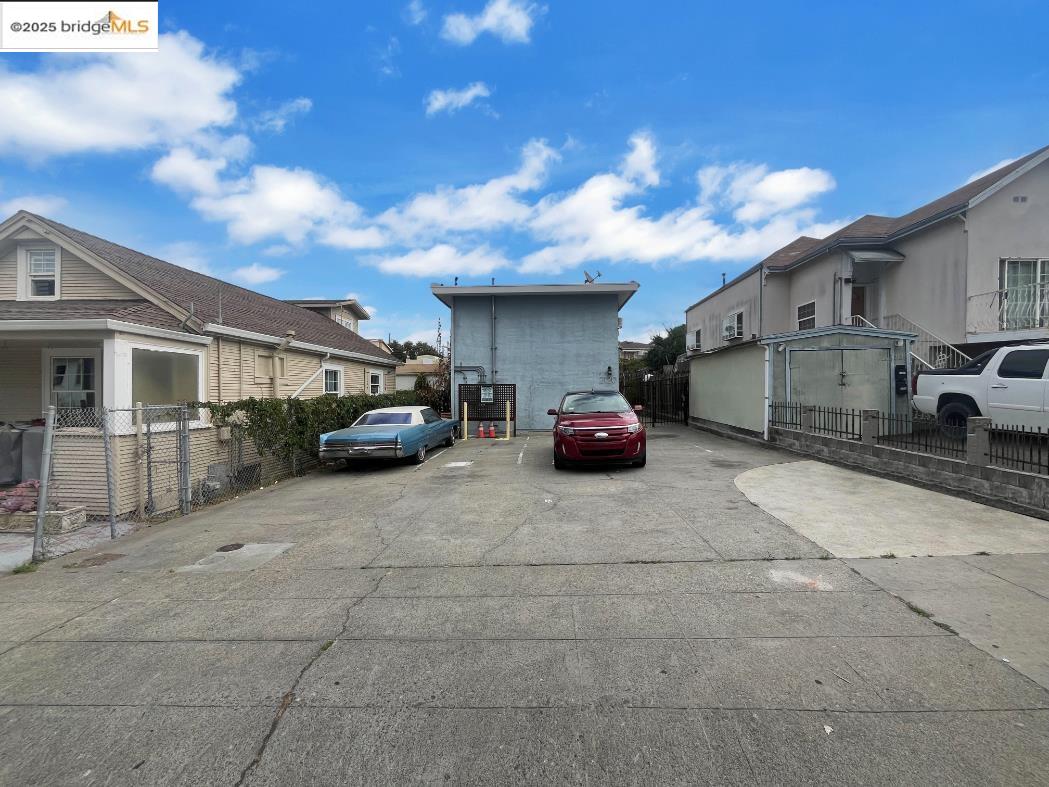 2120 E 22Nd St, Oakland, California 94606, ,Residential Income,For Sale,2120 E 22Nd St,41105290