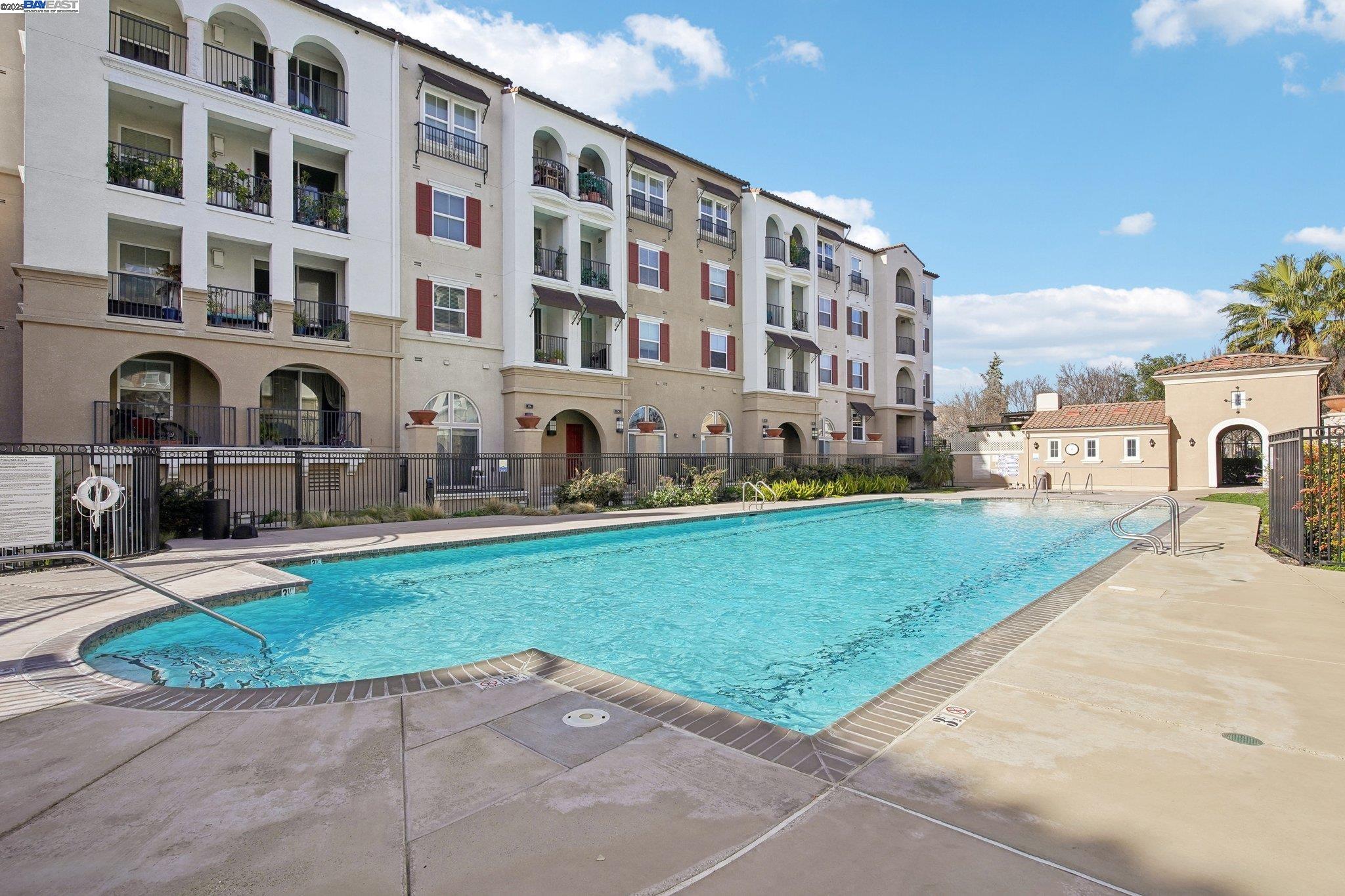 Detail Gallery Image 32 of 33 For 3240 Maguire Way #108,  Dublin,  CA 94568 - 2 Beds | 2/1 Baths
