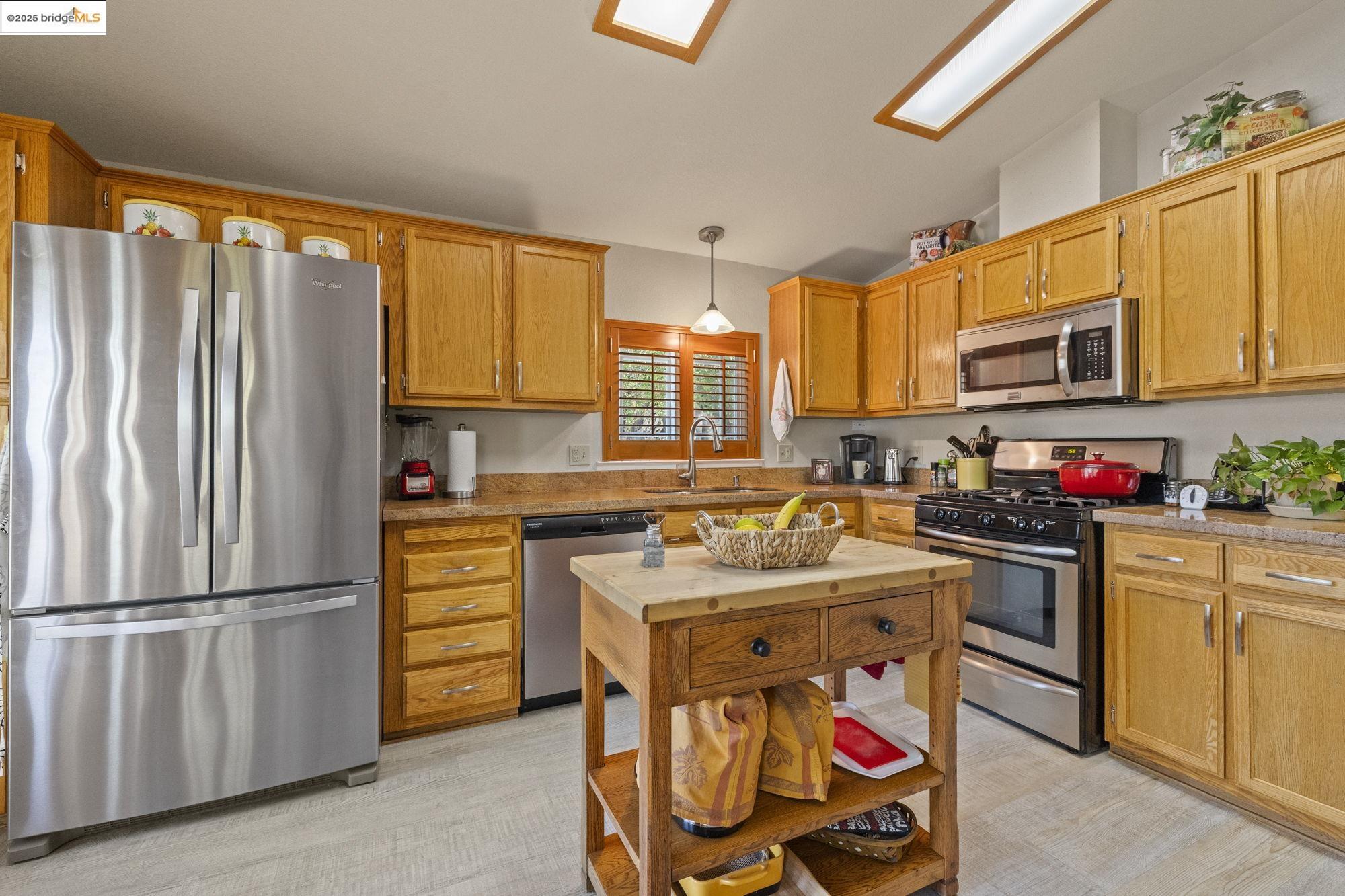 12700 Red Maple Cir SPC 15, Sonora, California 95370, 2 Bedrooms Bedrooms, 7 Rooms Rooms,2 BathroomsBathrooms,Manufactured In Park,For Sale,12700 Red Maple Cir SPC 15,41105295