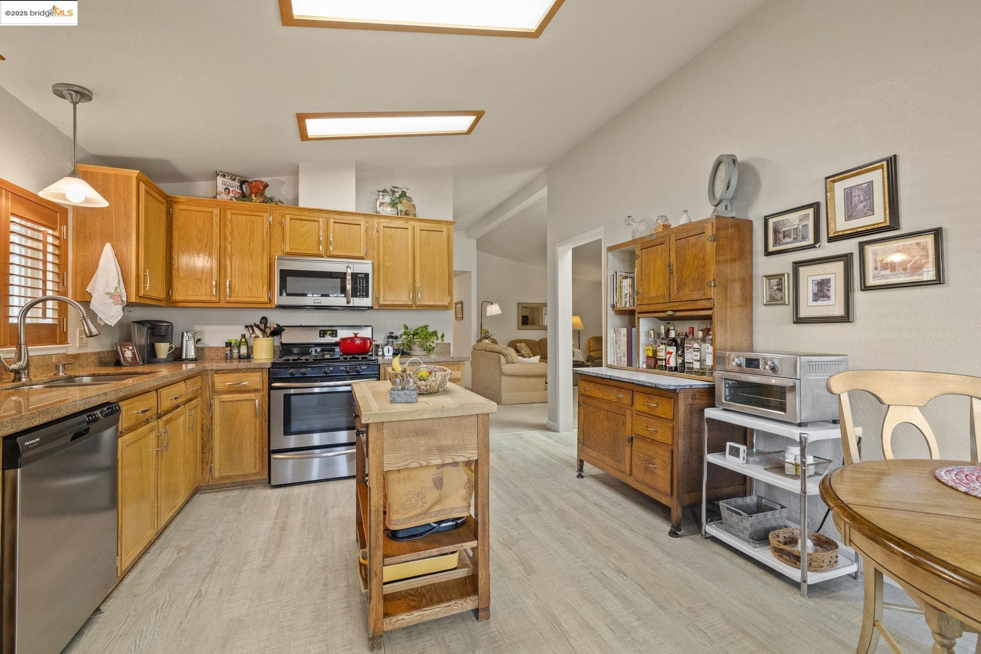 12700 Red Maple Cir SPC 15, Sonora, California 95370, 2 Bedrooms Bedrooms, 7 Rooms Rooms,2 BathroomsBathrooms,Manufactured In Park,For Sale,12700 Red Maple Cir SPC 15,41105295