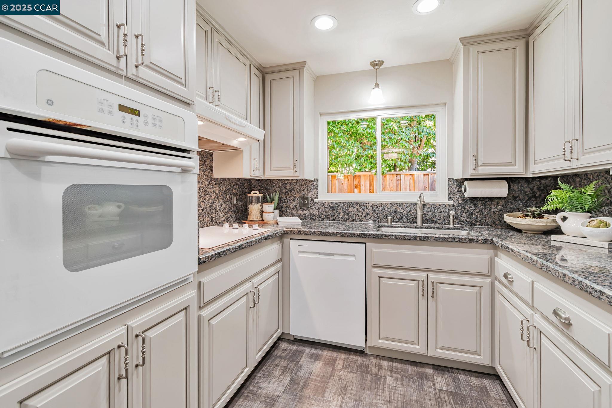 43 Wandel Dr, Moraga, California 94556, 4 Bedrooms Bedrooms, 8 Rooms Rooms,2 BathroomsBathrooms,Residential,For Sale,43 Wandel Dr,41105296