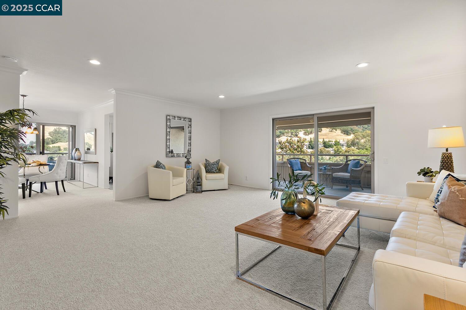 Photo #2: 41105297 Listing 