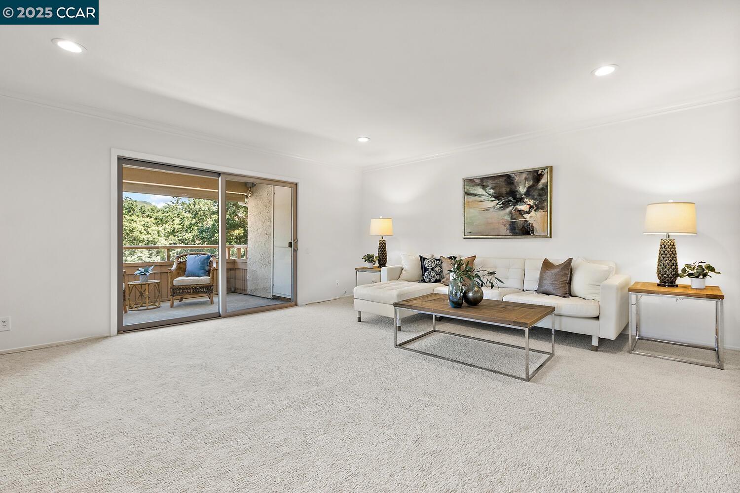 Photo #3: 41105297 Listing 