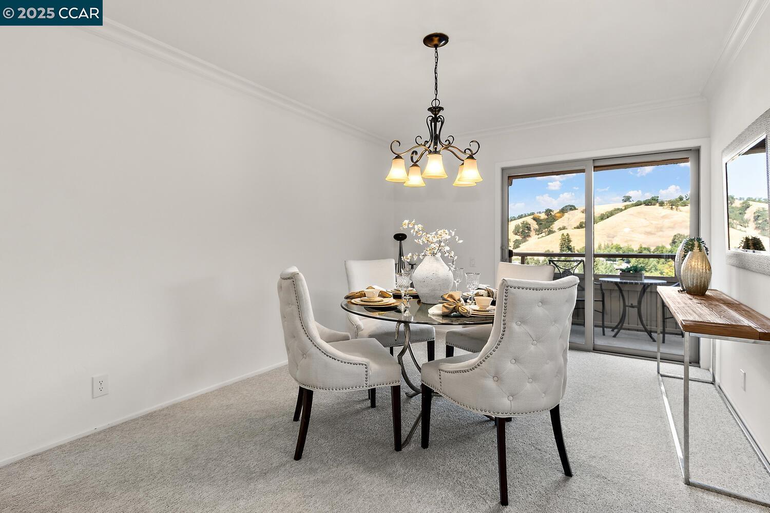 Photo #6: 41105297 Listing 