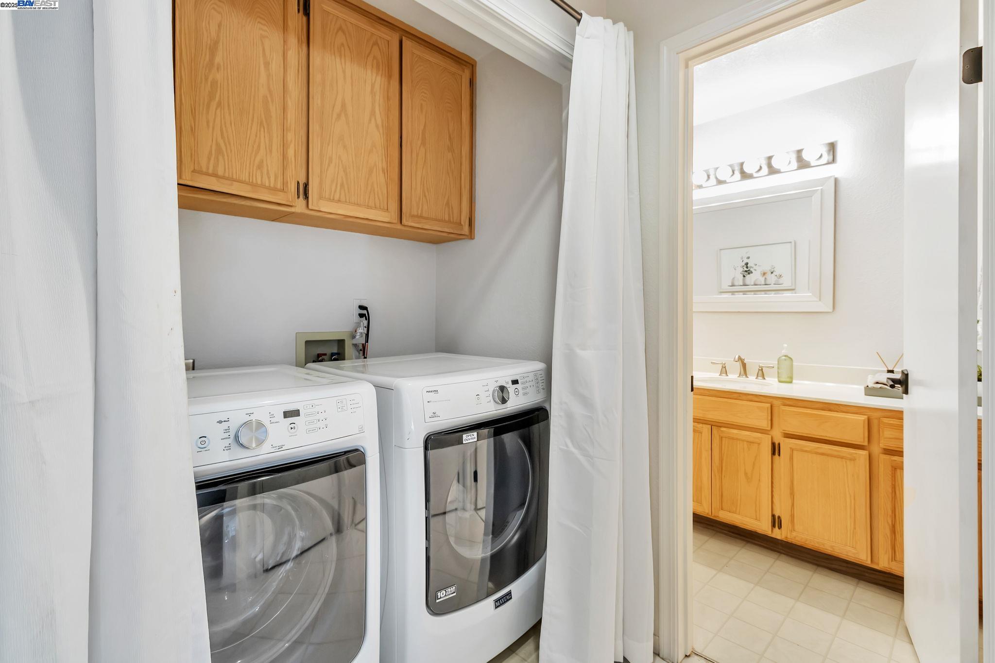 Detail Gallery Image 14 of 42 For 385 Kensington Cmn, Livermore,  CA 94551 - 3 Beds | 2/1 Baths