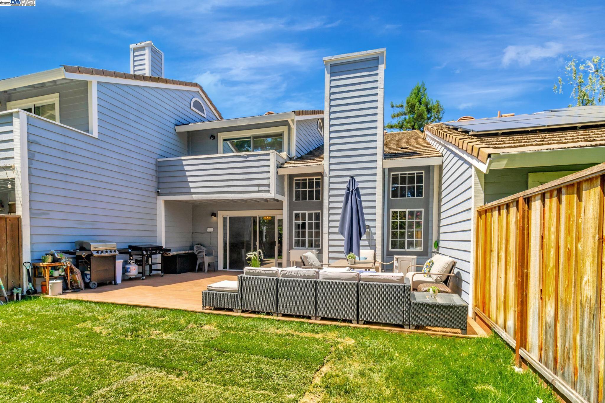Detail Gallery Image 26 of 42 For 385 Kensington Cmn, Livermore,  CA 94551 - 3 Beds | 2/1 Baths