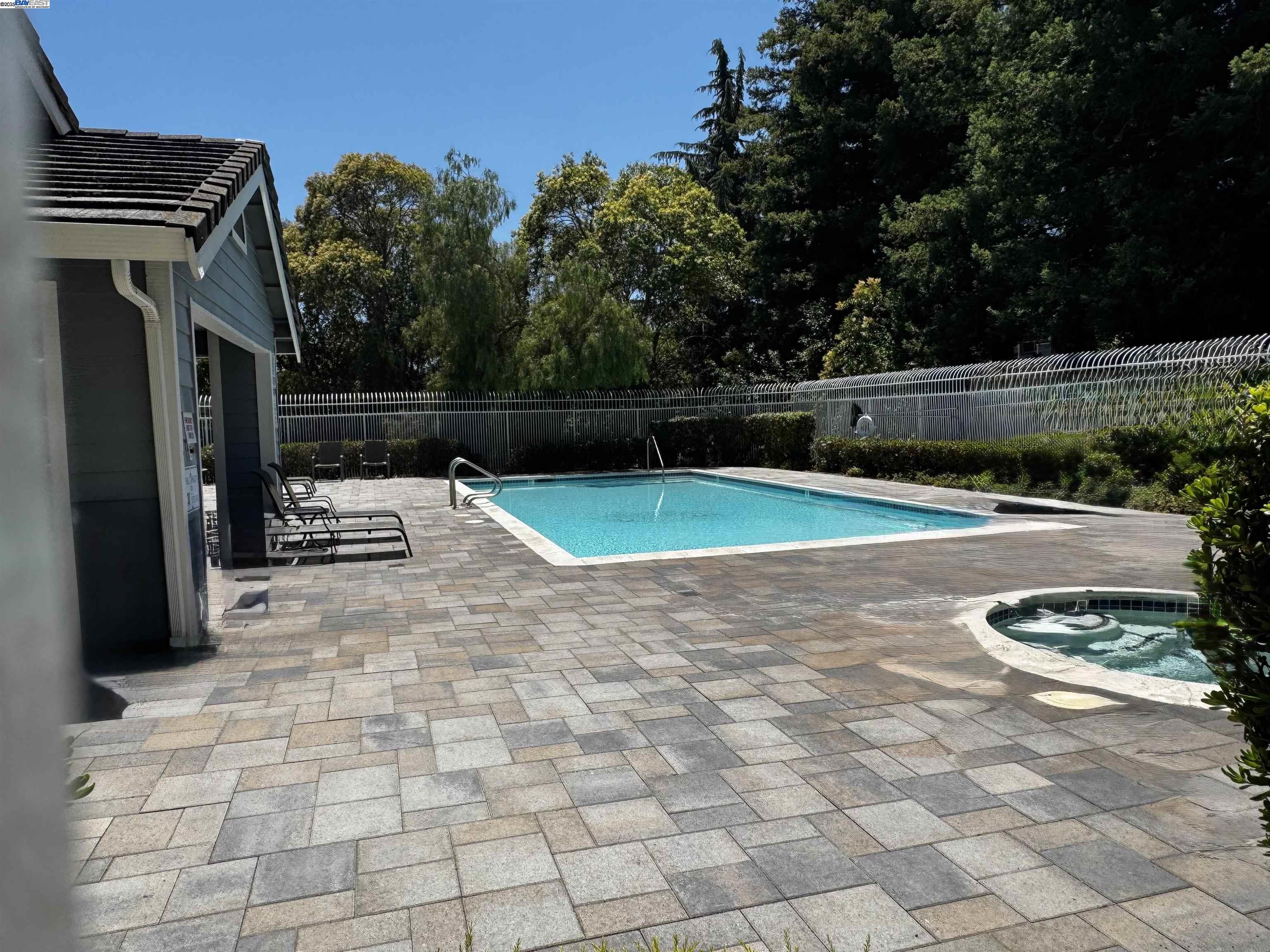 Photo #22: 41105299 Listing: Photo #22