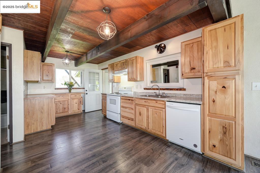 1408 Riosa RD, Lincoln, California 95648, ,Residential Income,For Sale,1408 Riosa RD,41105300