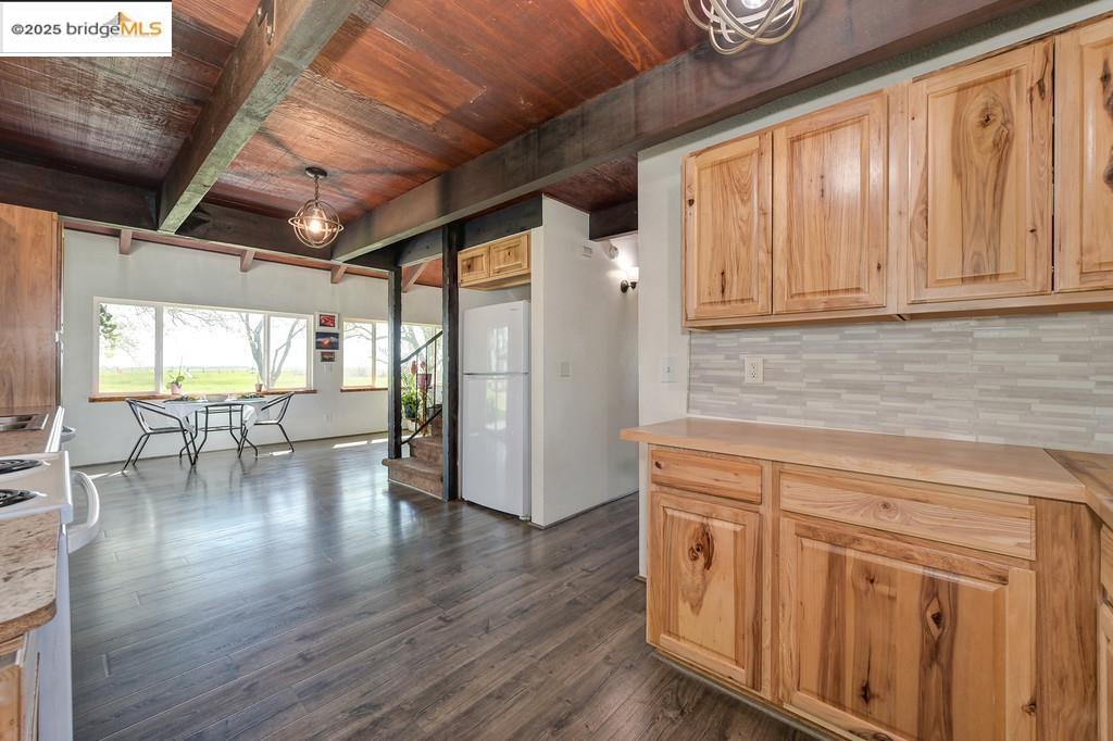 1408 Riosa RD, Lincoln, California 95648, ,Residential Income,For Sale,1408 Riosa RD,41105300