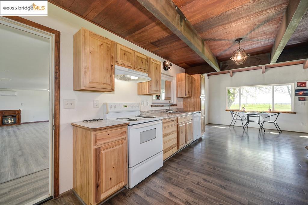 1408 Riosa RD, Lincoln, California 95648, ,Residential Income,For Sale,1408 Riosa RD,41105300