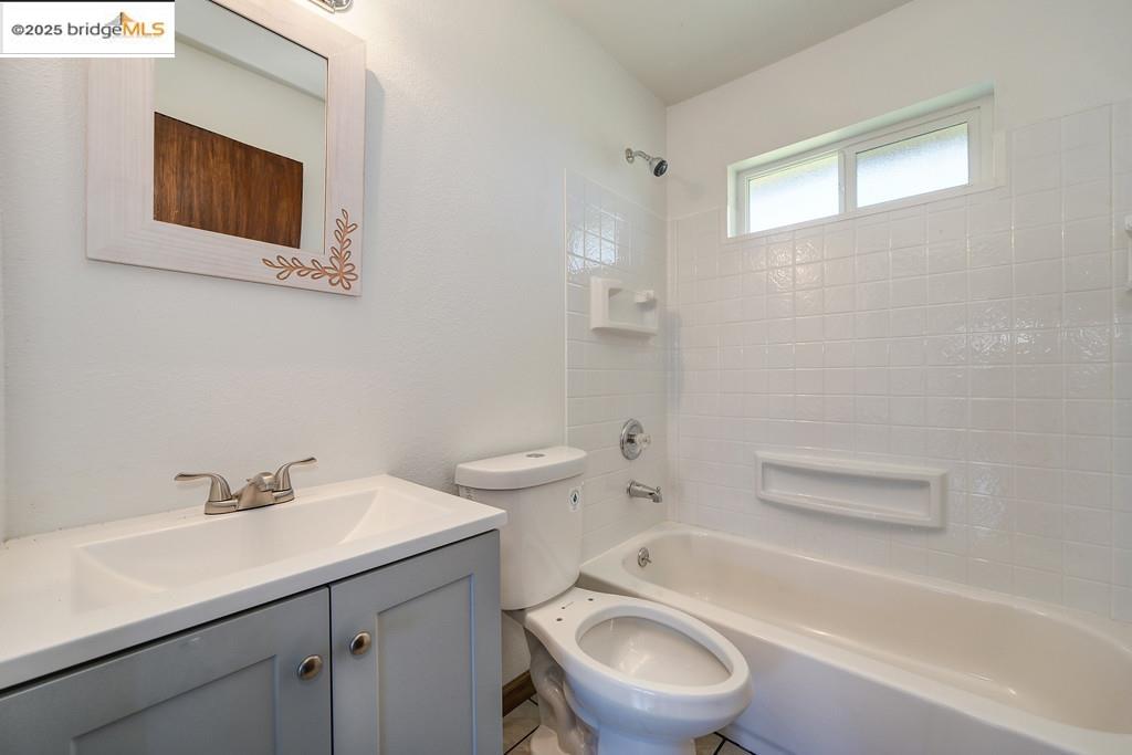 1408 Riosa RD, Lincoln, California 95648, ,Residential Income,For Sale,1408 Riosa RD,41105300