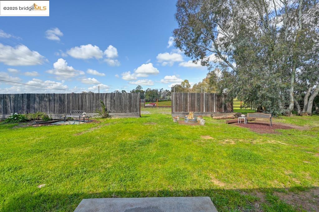 1408 Riosa RD, Lincoln, California 95648, ,Residential Income,For Sale,1408 Riosa RD,41105300