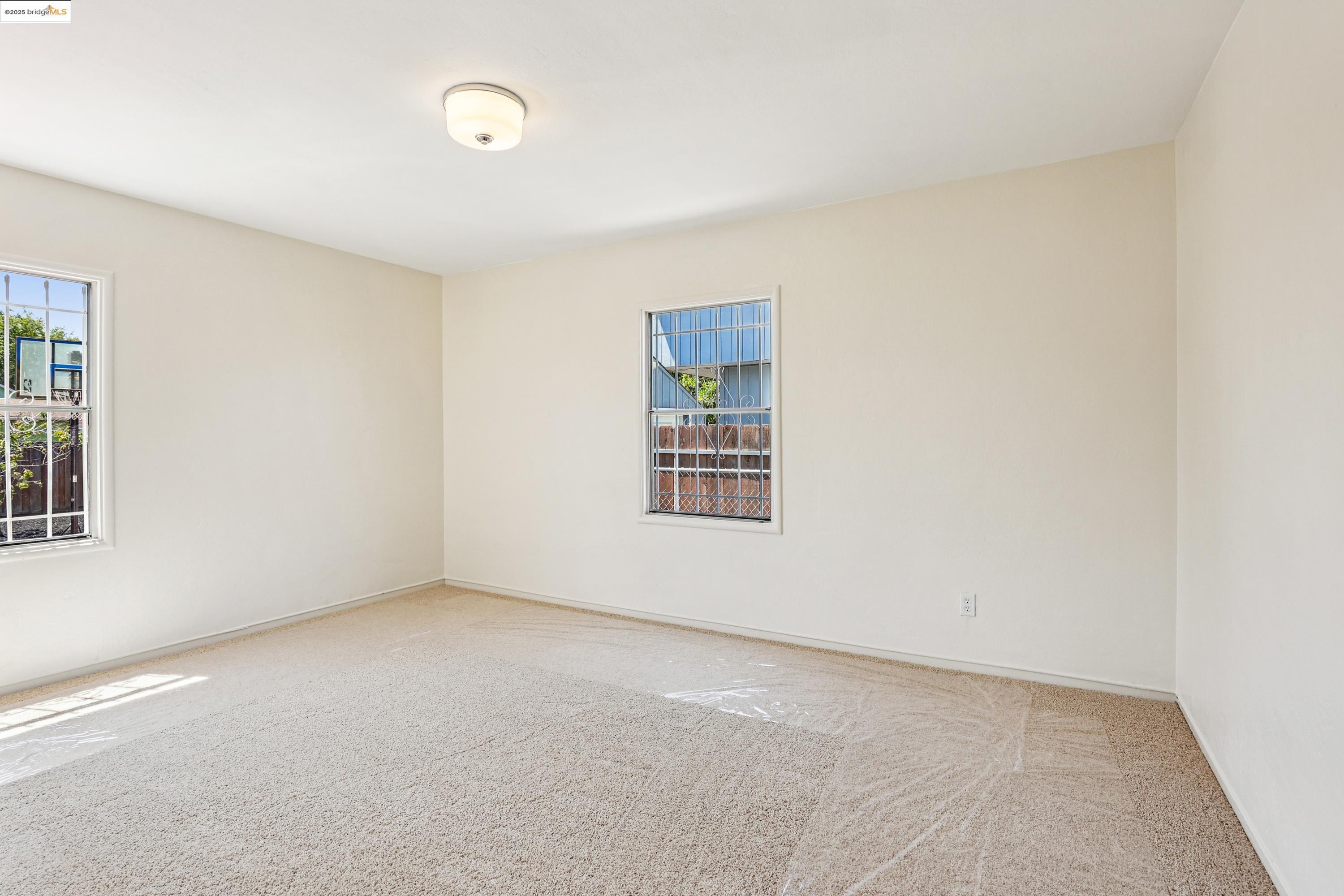 Detail Gallery Image 13 of 25 For 2018 99th Ave, Oakland,  CA 94603 - 3 Beds | 1/1 Baths