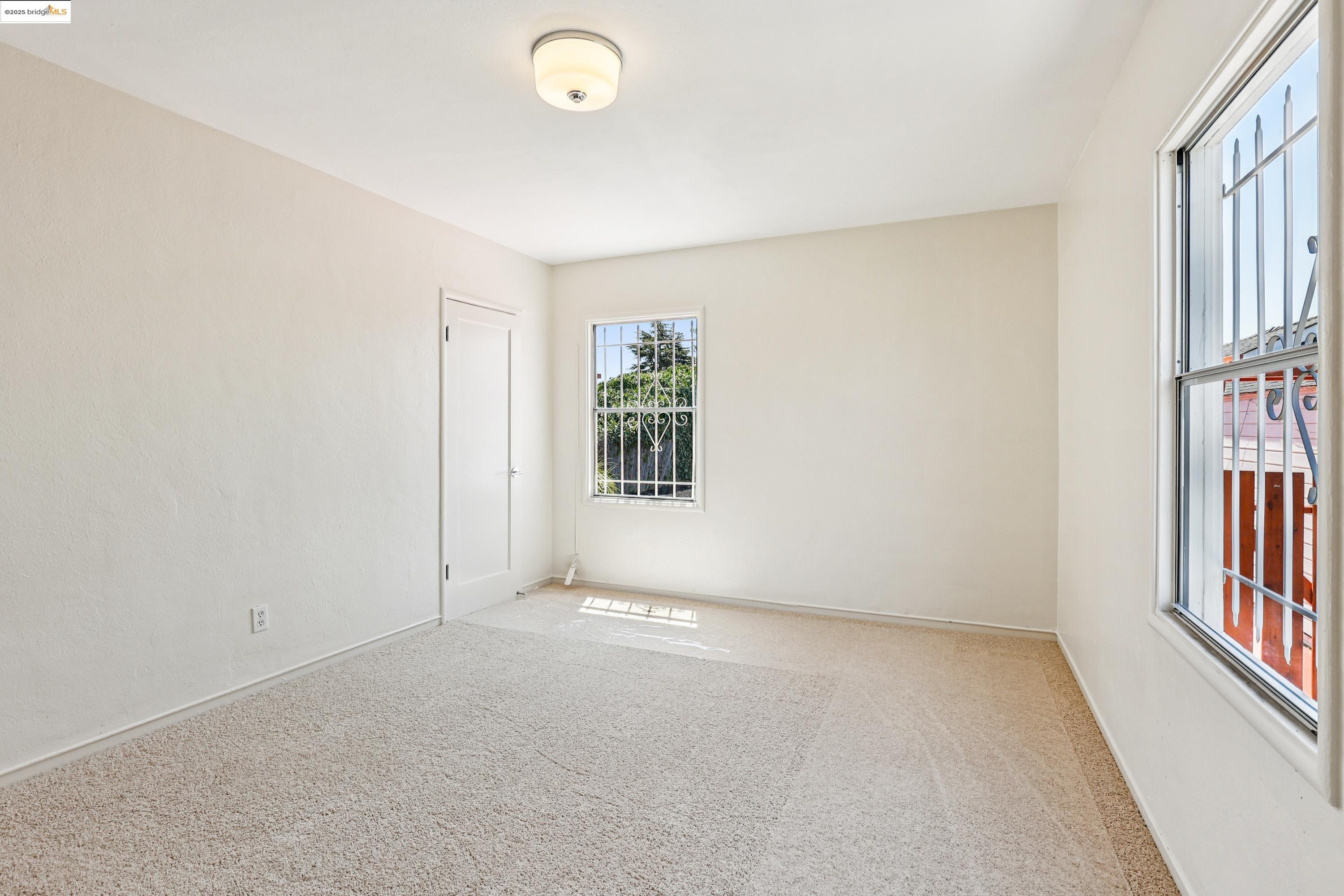 Detail Gallery Image 14 of 25 For 2018 99th Ave, Oakland,  CA 94603 - 3 Beds | 1/1 Baths