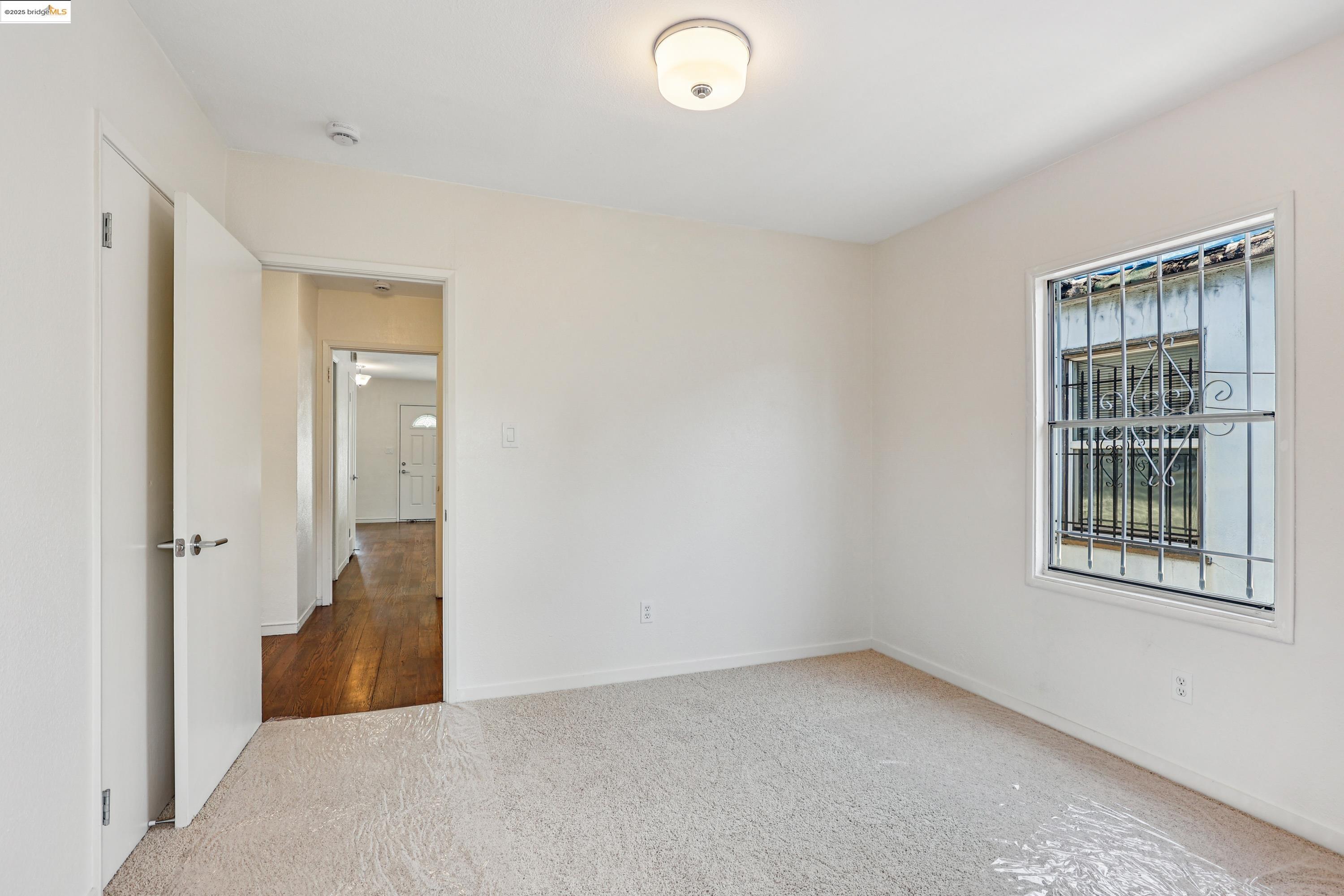 Detail Gallery Image 18 of 25 For 2018 99th Ave, Oakland,  CA 94603 - 3 Beds | 1/1 Baths