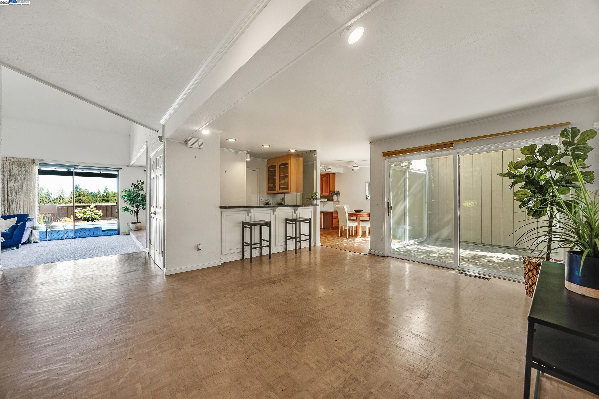 48 Tennis Club Dr, Danville, California 94506, 3 Bedrooms Bedrooms, 9 Rooms Rooms,2 BathroomsBathrooms,Residential,For Sale,48 Tennis Club Dr,41105302