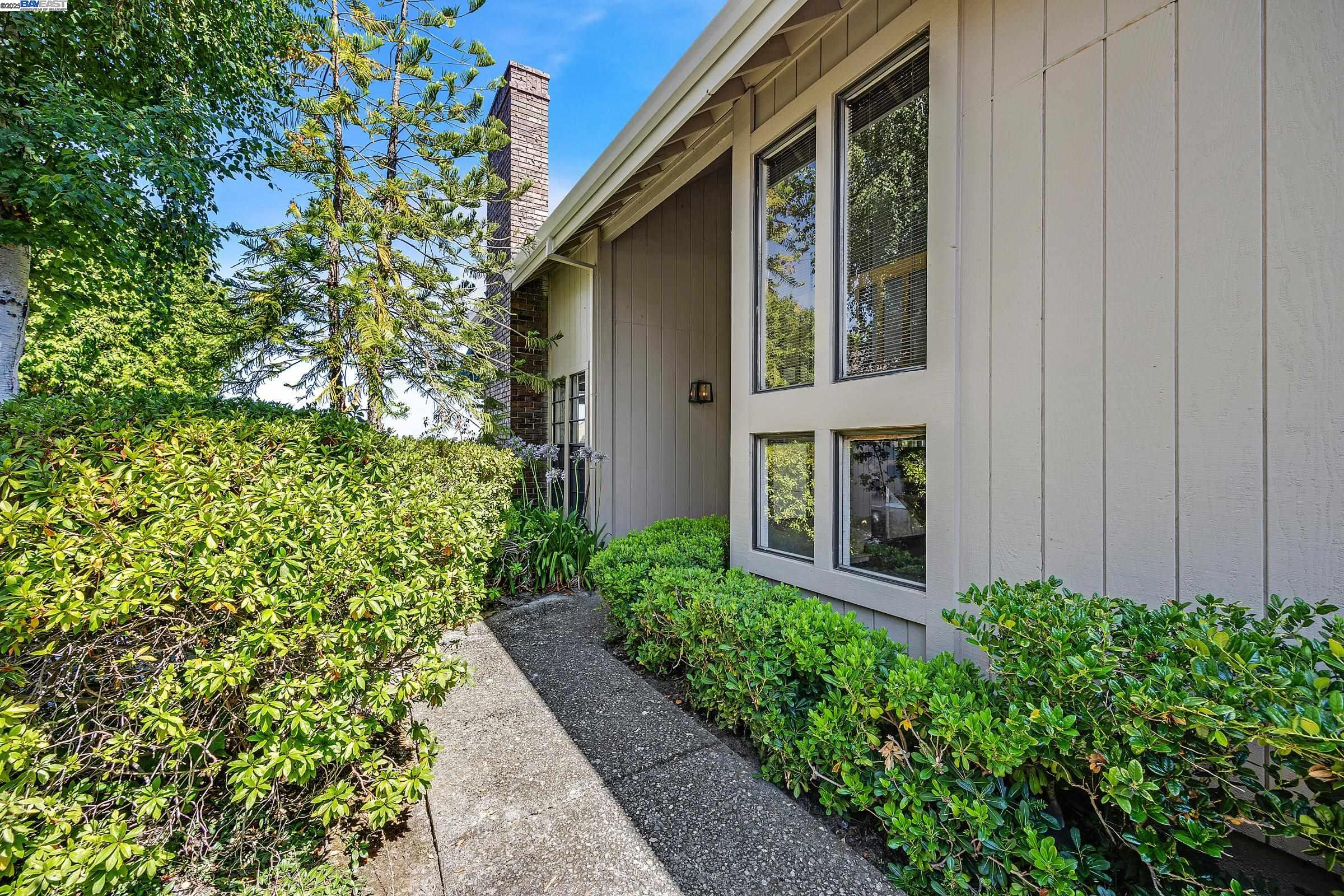 48 Tennis Club Dr, Danville, California 94506, 3 Bedrooms Bedrooms, 9 Rooms Rooms,2 BathroomsBathrooms,Residential,For Sale,48 Tennis Club Dr,41105302