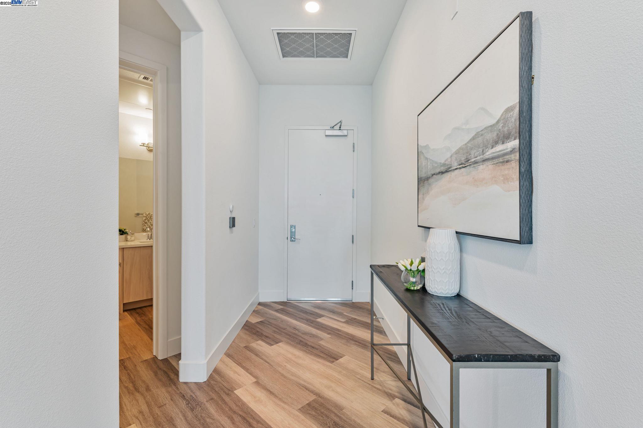 Photo #5: 41105303 Listing 