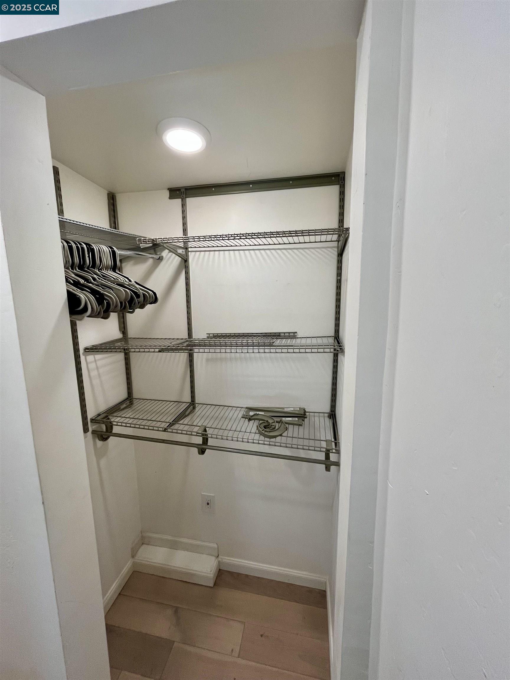 188 Pioneer Ave, Walnut Creek, California 94597, 1 Bedroom Bedrooms, 4 Rooms Rooms,1 BathroomBathrooms,Residential Lease,For Rent,188 Pioneer Ave,41105304
