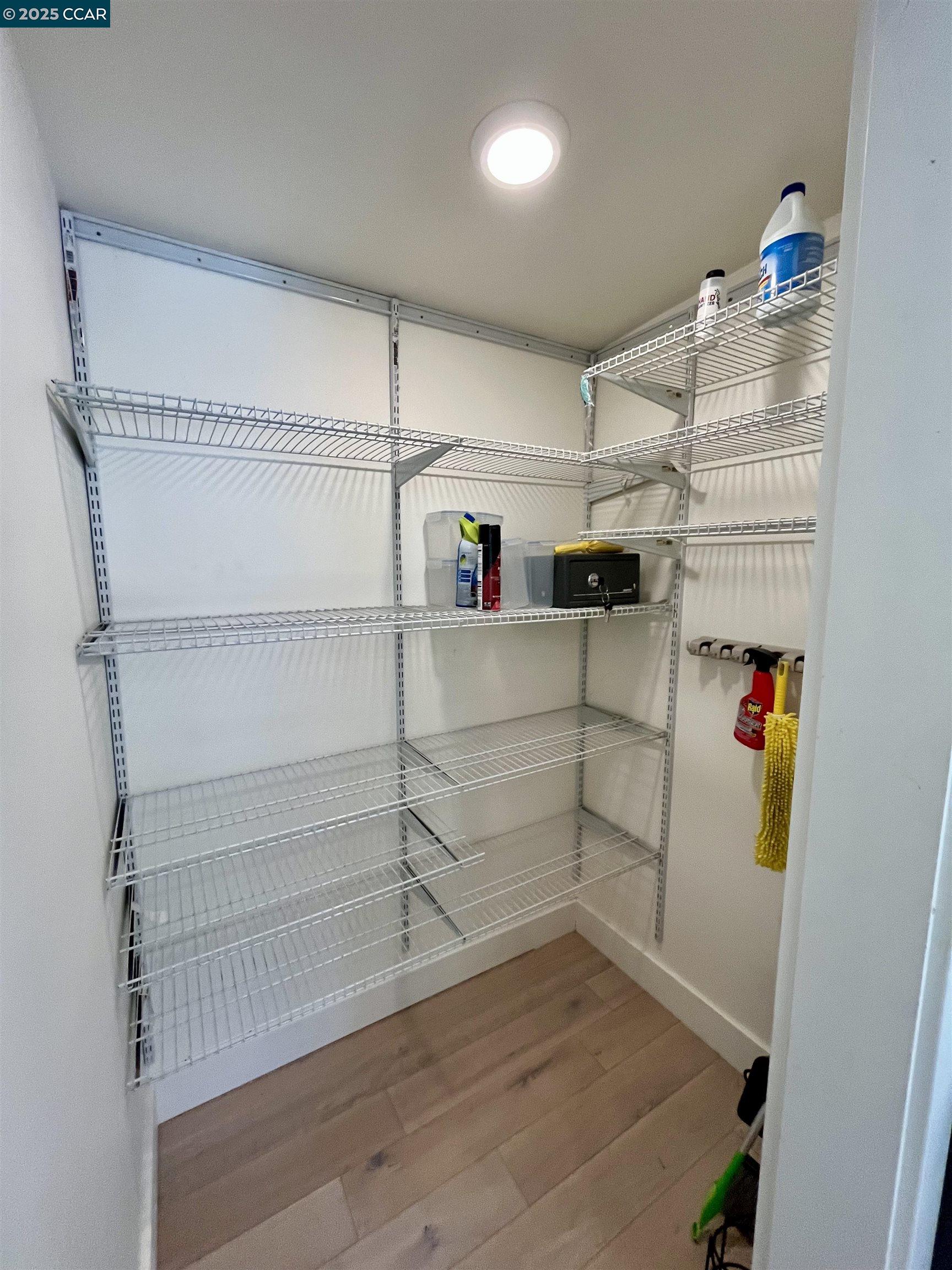 188 Pioneer Ave, Walnut Creek, California 94597, 1 Bedroom Bedrooms, 4 Rooms Rooms,1 BathroomBathrooms,Residential Lease,For Rent,188 Pioneer Ave,41105304