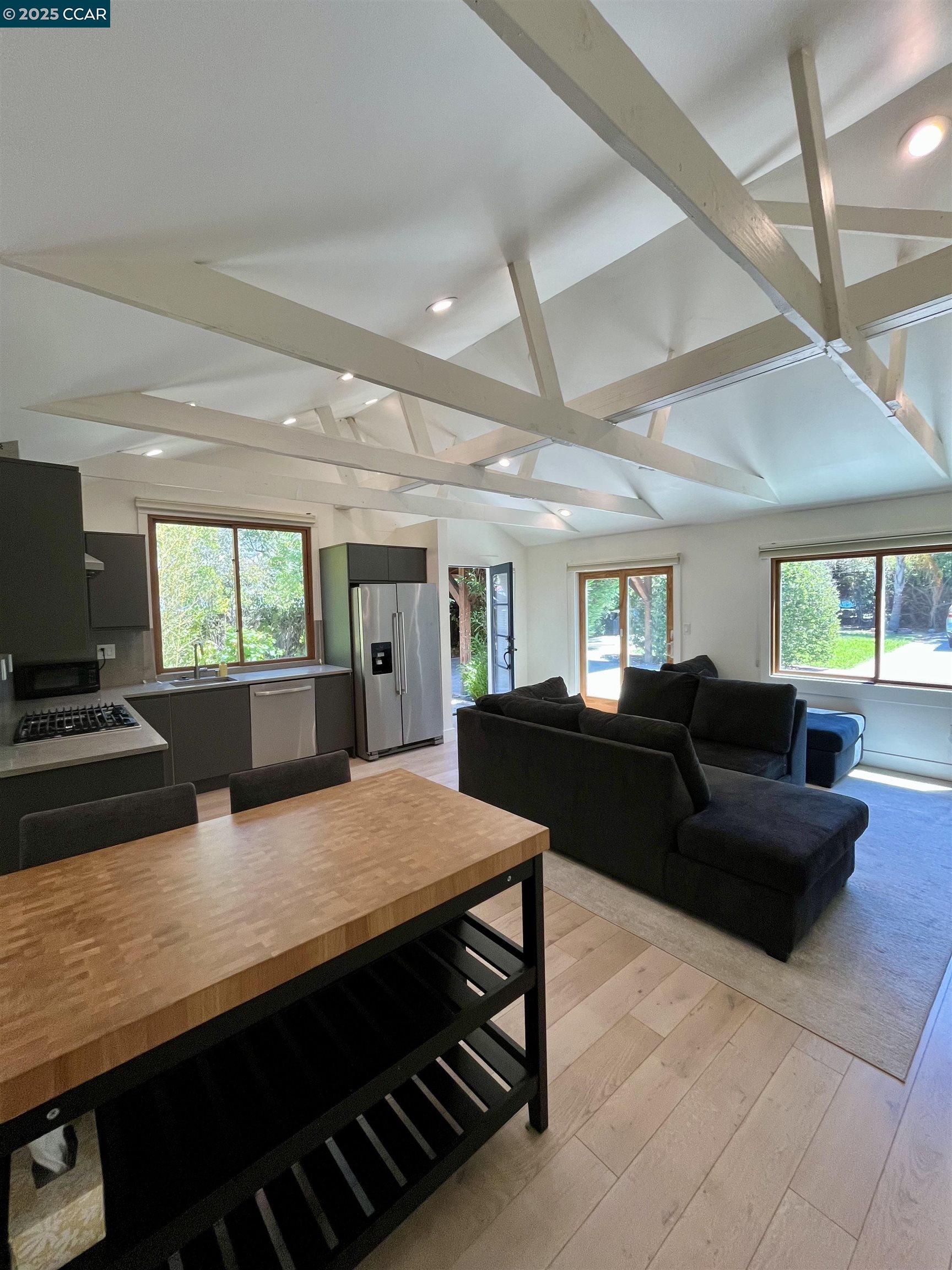 188 Pioneer Ave, Walnut Creek, California 94597, 1 Bedroom Bedrooms, 4 Rooms Rooms,1 BathroomBathrooms,Residential Lease,For Rent,188 Pioneer Ave,41105304