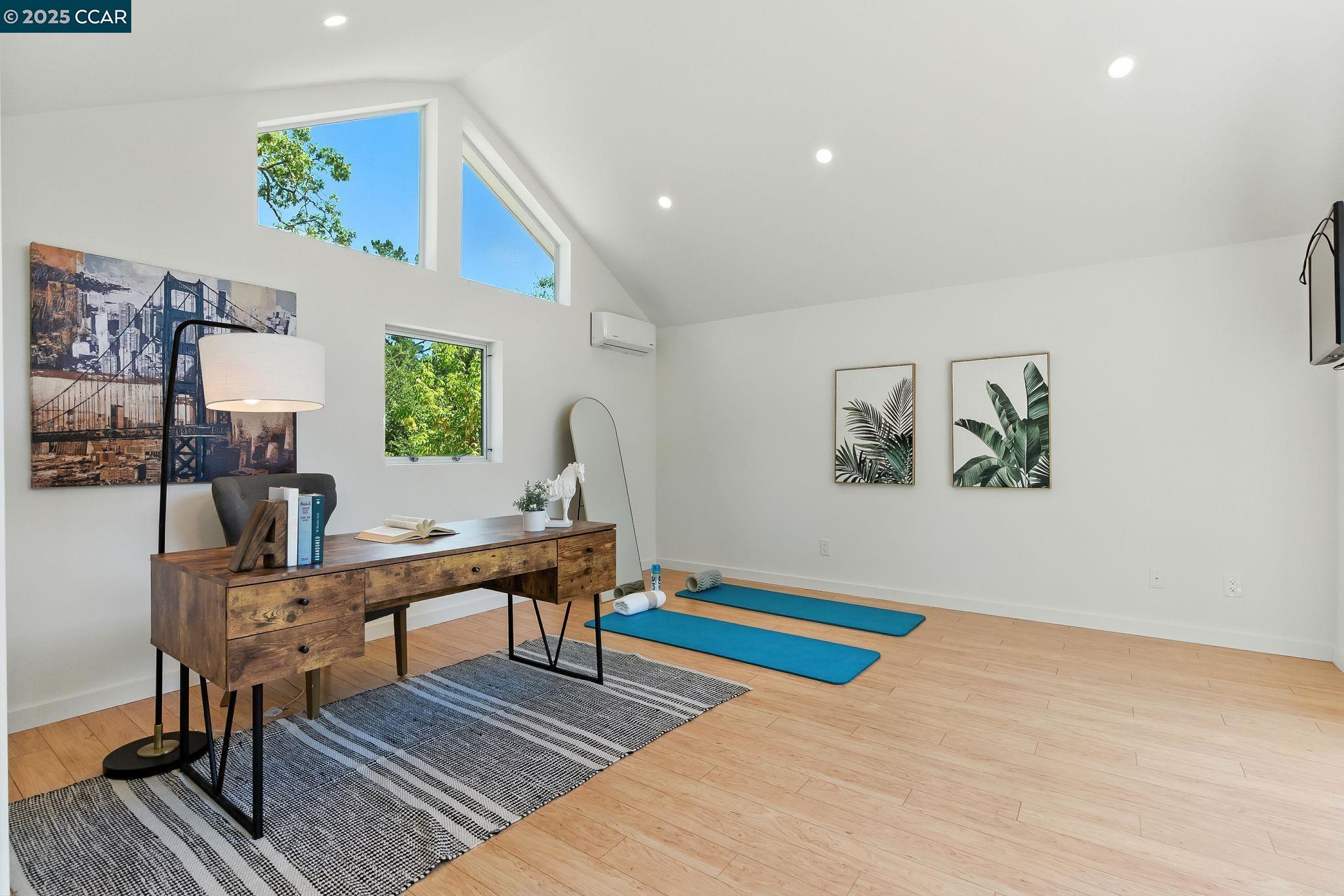 122 Stein Way, Orinda, California 94563, 3 Bedrooms Bedrooms, 6 Rooms Rooms,3 BathroomsBathrooms,Residential,For Sale,122 Stein Way,41105305