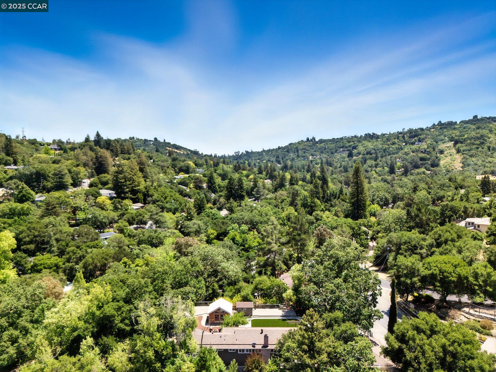 122 Stein Way, Orinda, California 94563, 3 Bedrooms Bedrooms, 6 Rooms Rooms,3 BathroomsBathrooms,Residential,For Sale,122 Stein Way,41105305