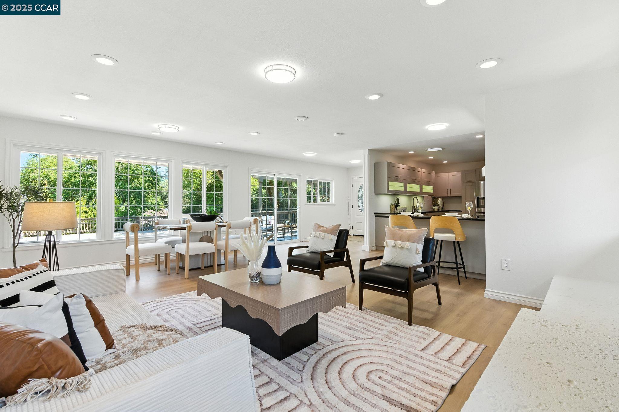 Detail Gallery Image 8 of 43 For 122 Stein Way, Orinda,  CA 94563 - 3 Beds | 3 Baths
