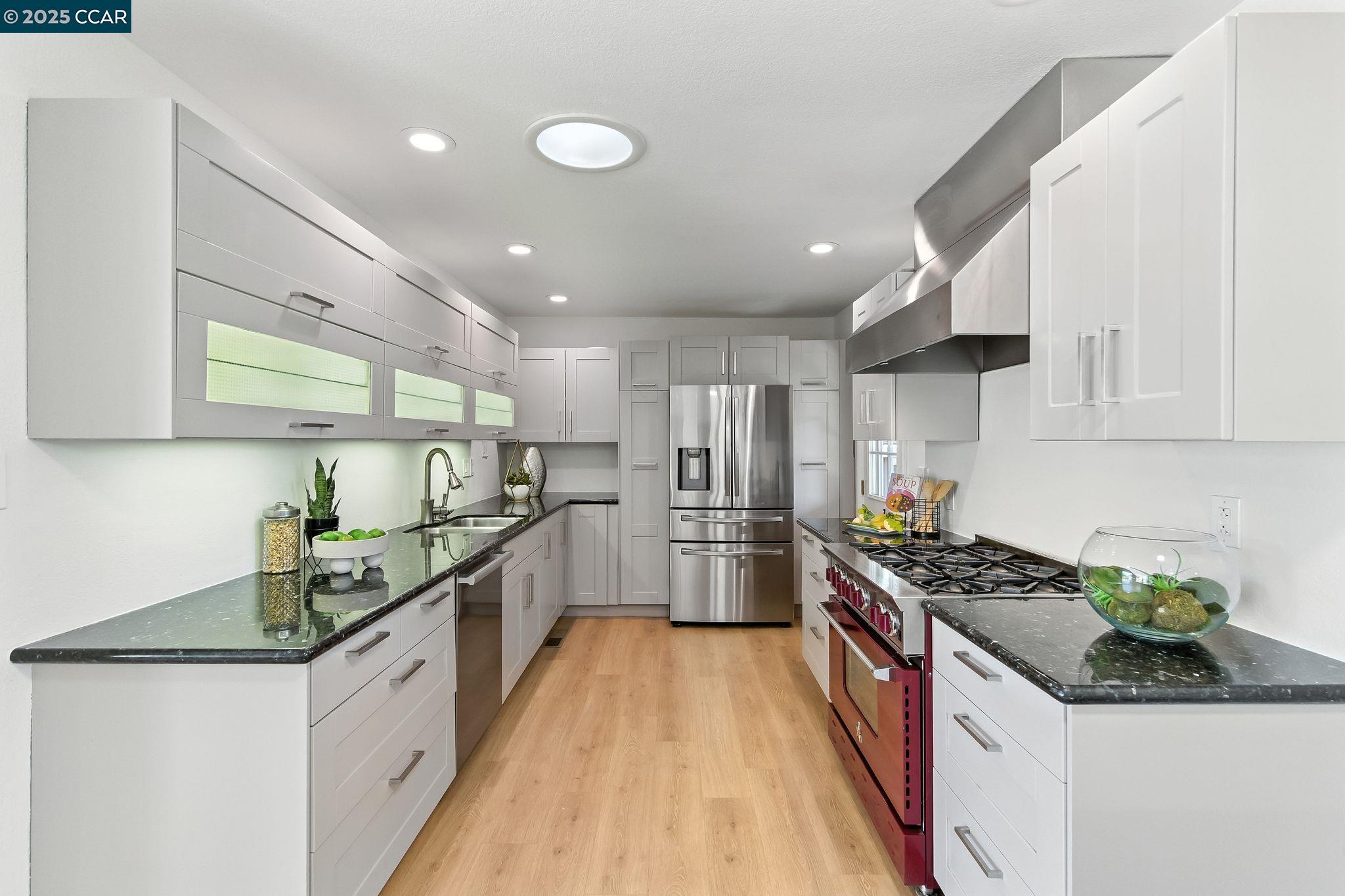 122 Stein Way, Orinda, California 94563, 3 Bedrooms Bedrooms, 6 Rooms Rooms,3 BathroomsBathrooms,Residential,For Sale,122 Stein Way,41105305