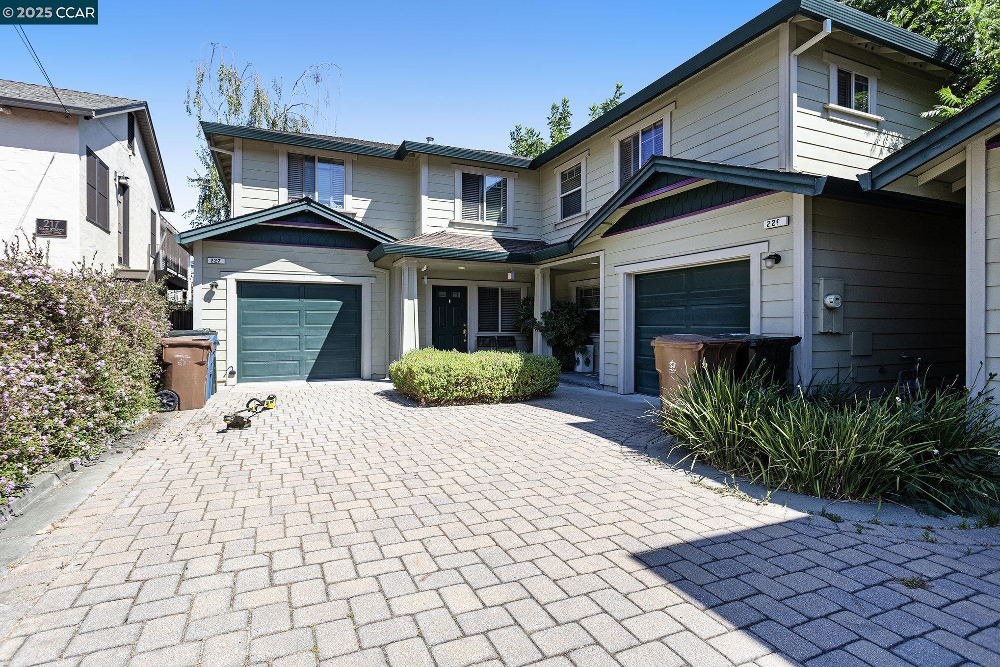 227 Main St, Martinez, California 94553, ,Residential Income,For Sale,227 Main St,41105306