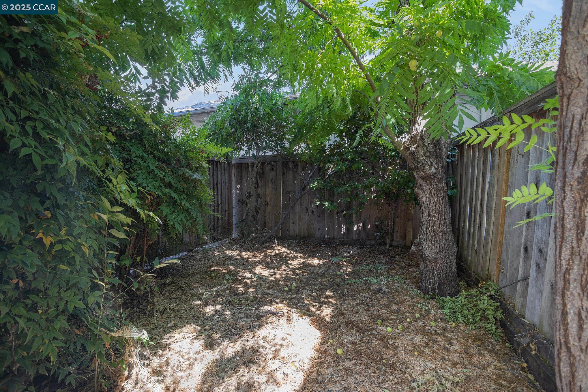 227 Main St, Martinez, California 94553, ,Residential Income,For Sale,227 Main St,41105306
