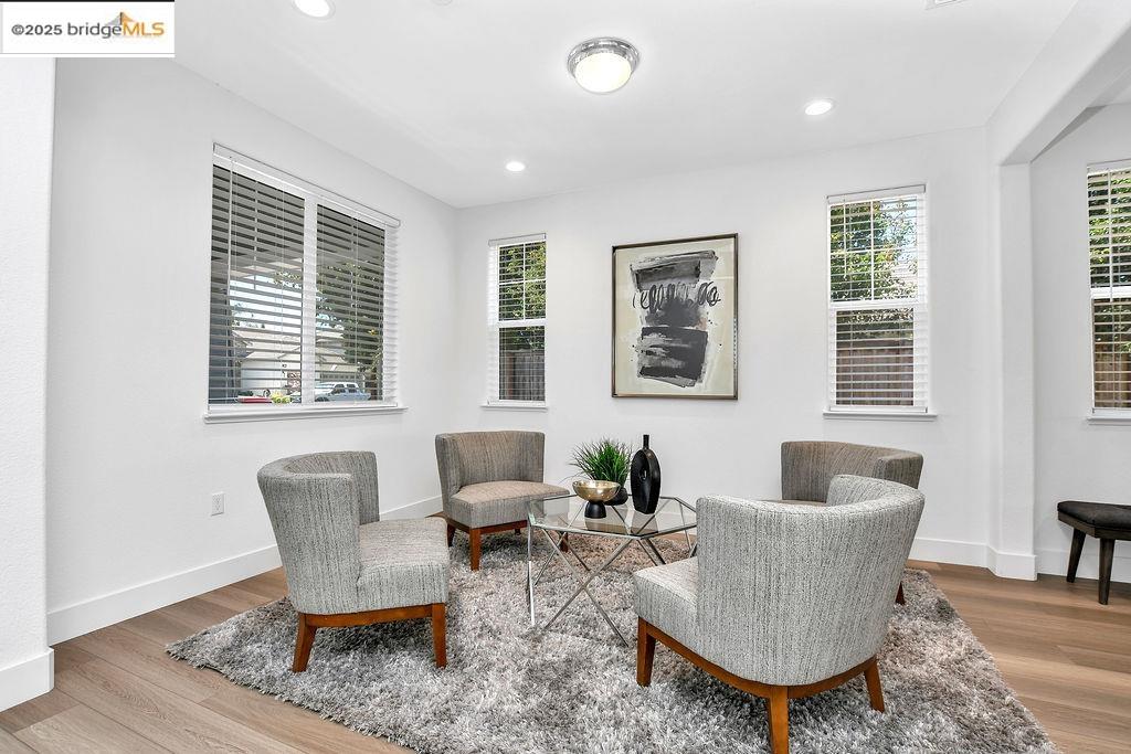 Detail Gallery Image 11 of 44 For 1051 Nighthawk Way, Brentwood,  CA 94513 - 5 Beds | 4/1 Baths