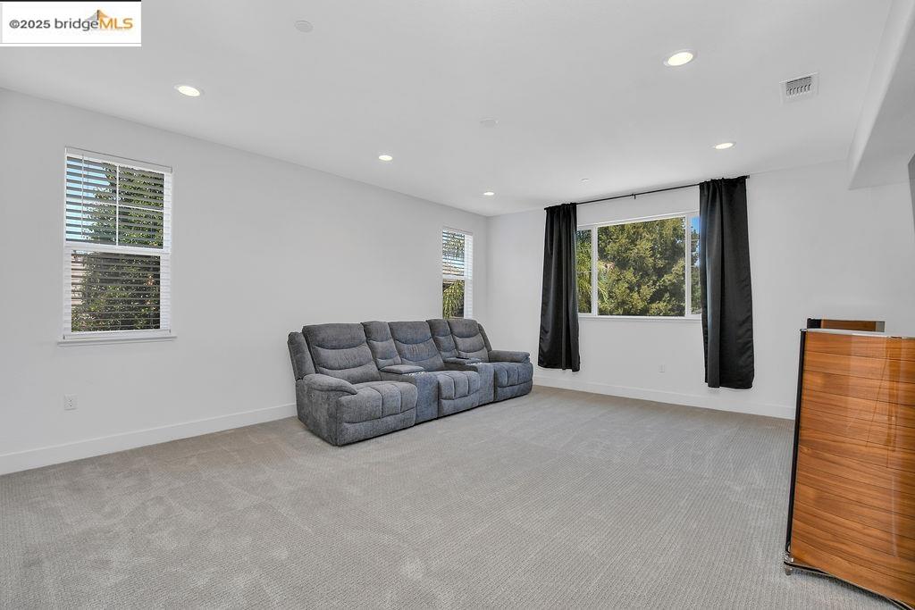 Detail Gallery Image 24 of 44 For 1051 Nighthawk Way, Brentwood,  CA 94513 - 5 Beds | 4/1 Baths