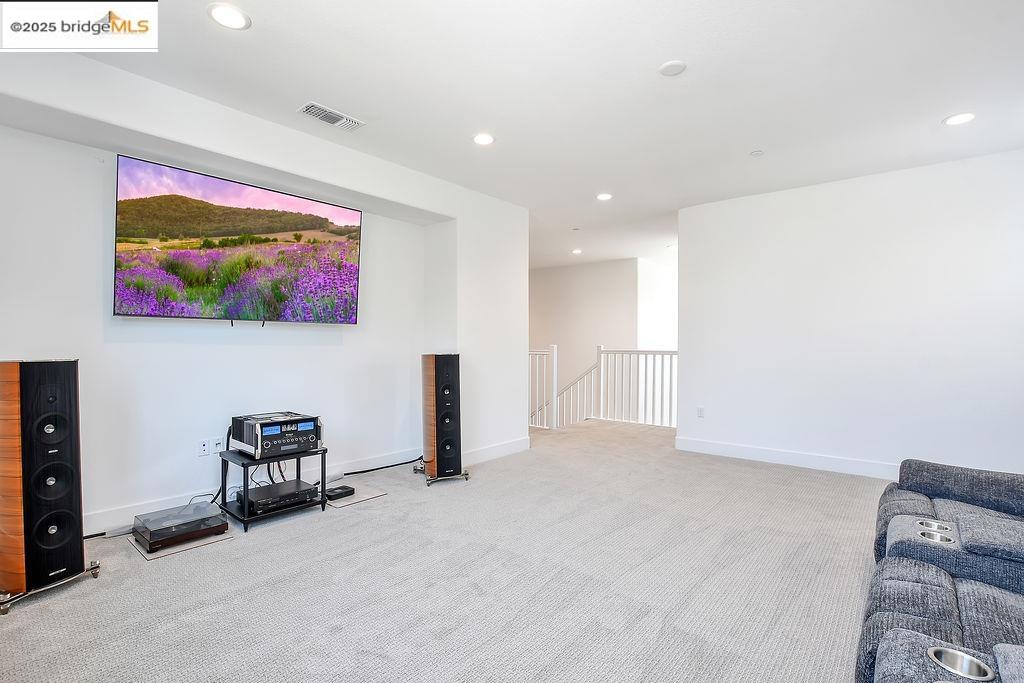 Detail Gallery Image 25 of 44 For 1051 Nighthawk Way, Brentwood,  CA 94513 - 5 Beds | 4/1 Baths