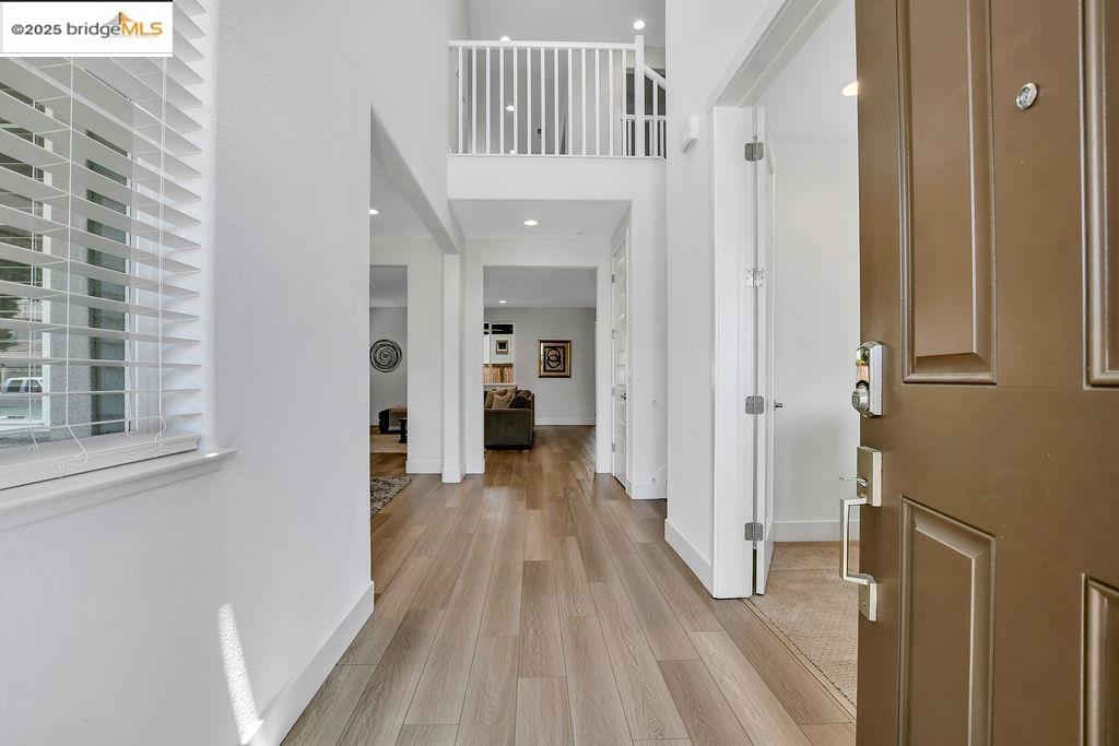 Detail Gallery Image 8 of 44 For 1051 Nighthawk Way, Brentwood,  CA 94513 - 5 Beds | 4/1 Baths